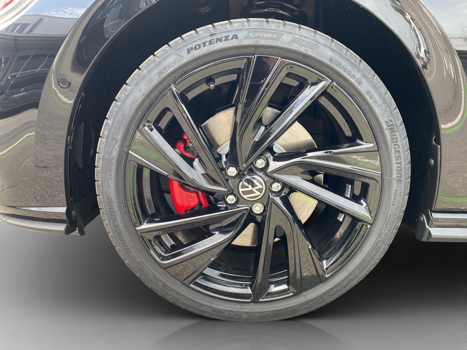 VW Polo 2.0 TSI GTI DSG-image-15