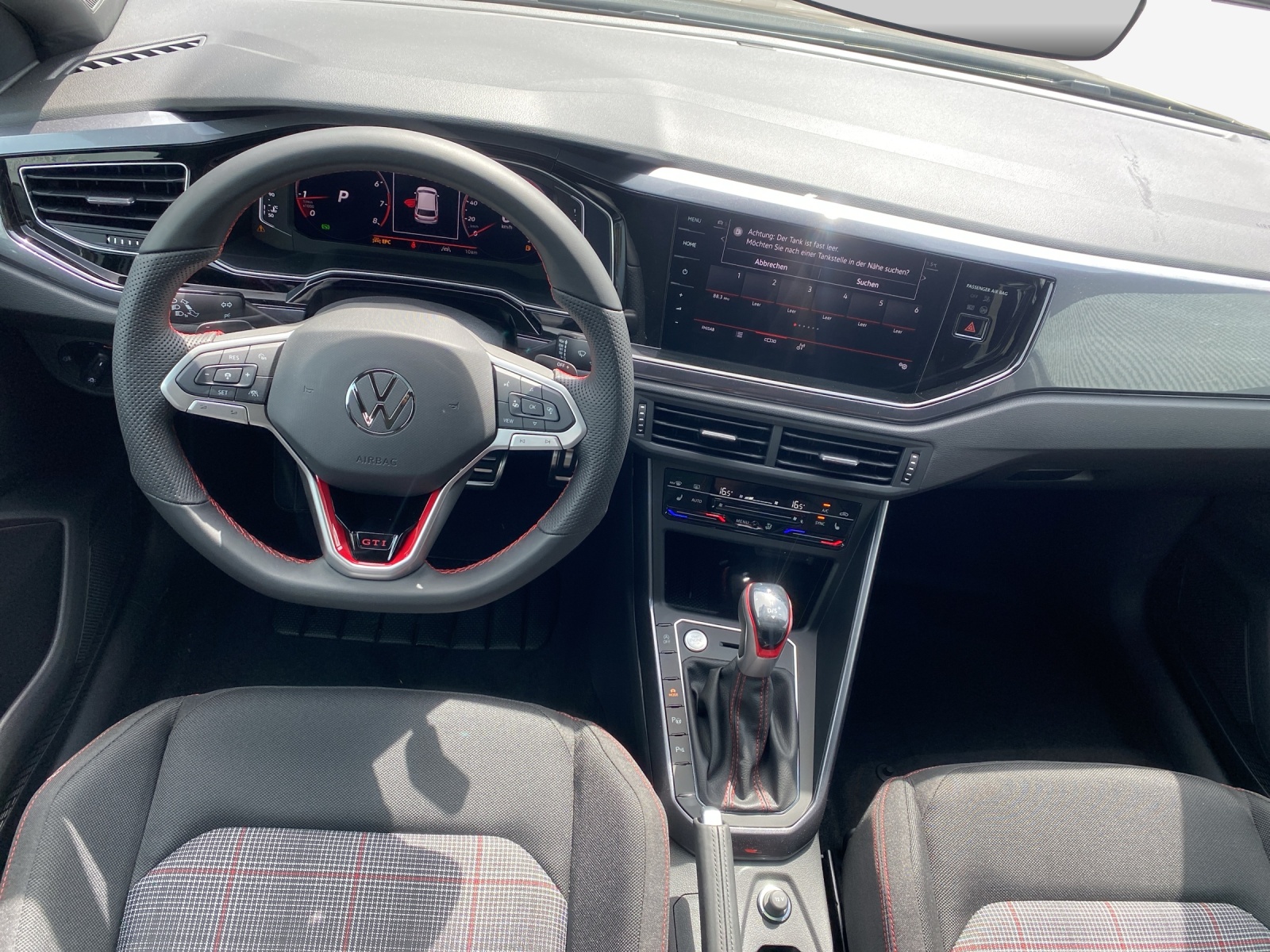 VW Polo 2.0 TSI GTI DSG-image-8
