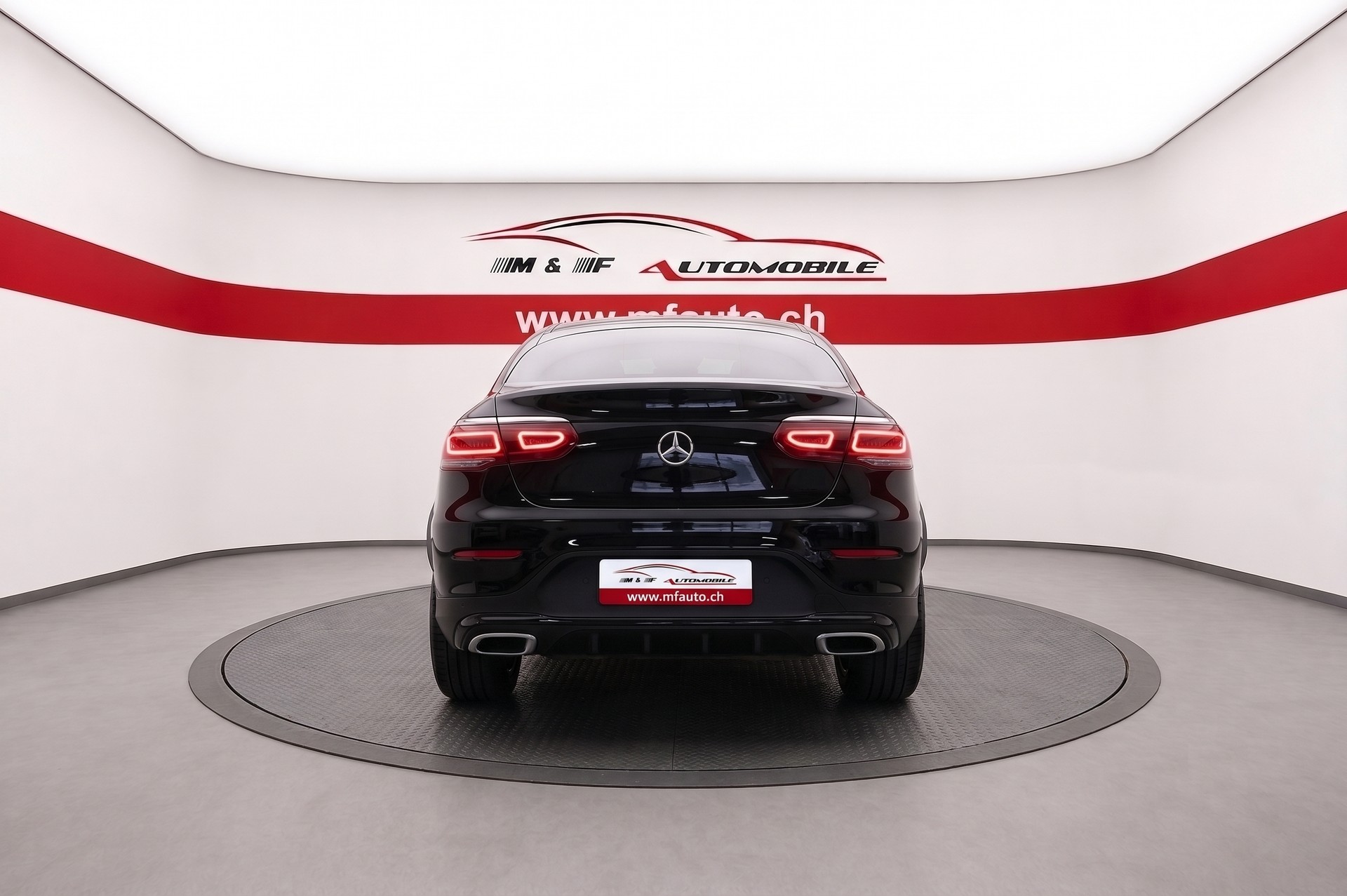 MERCEDES-BENZ GLC 300 AMG Line 4m Coupé-image-4
