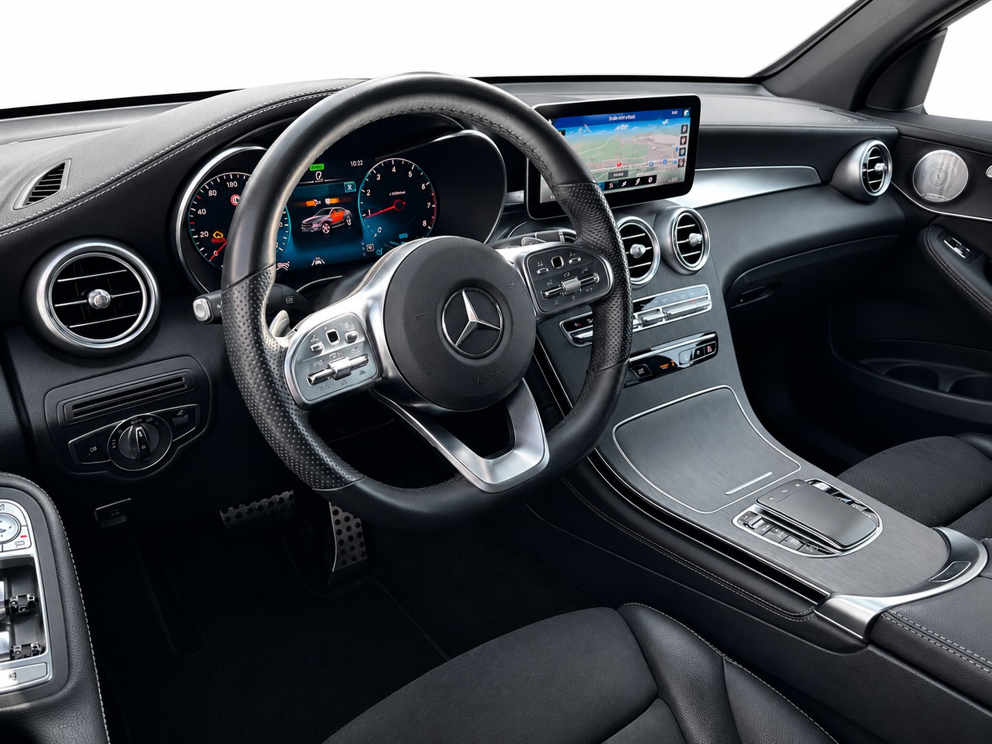 MERCEDES-BENZ GLC 300 AMG Line 4m Coupé-image-13