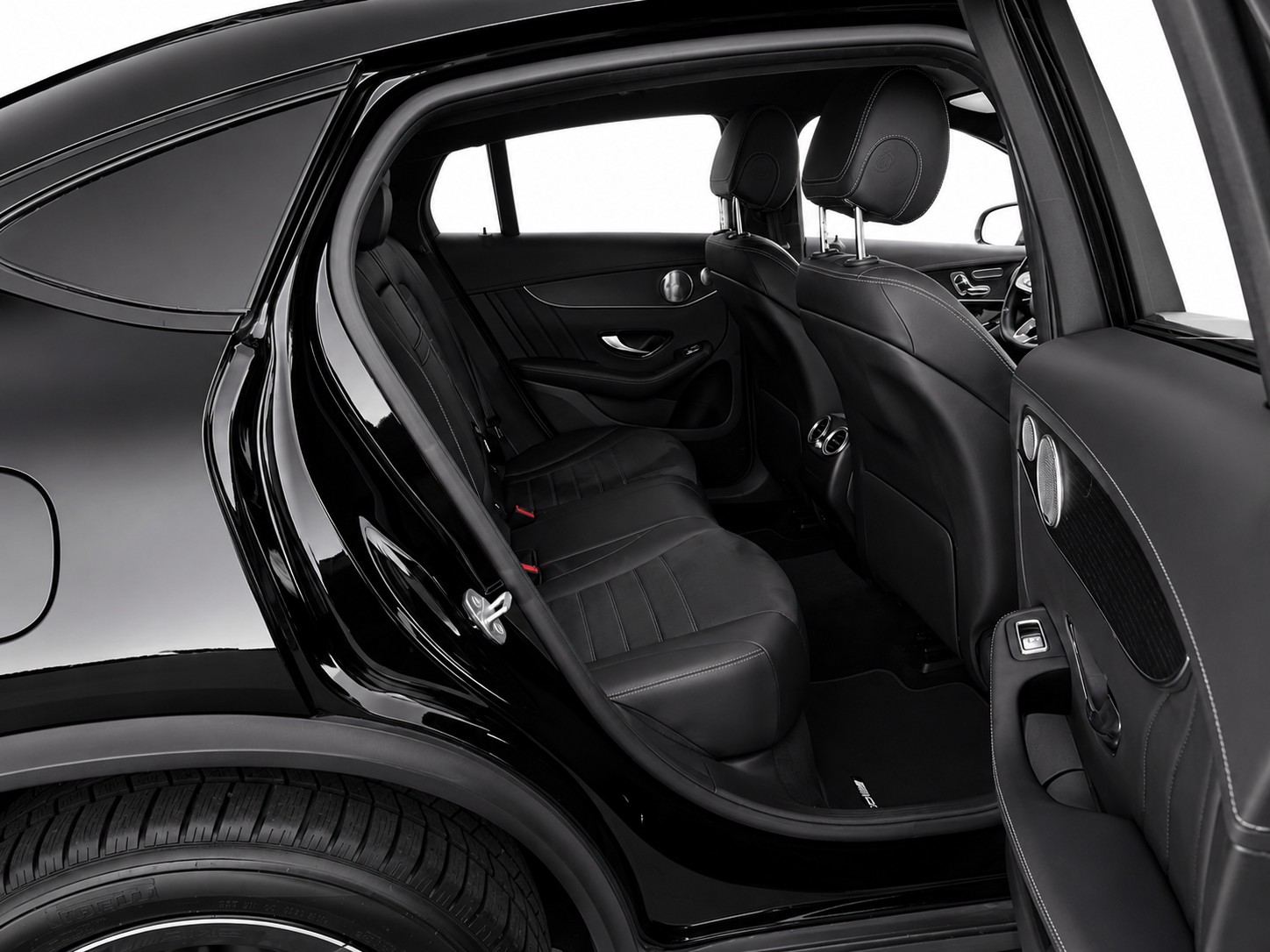 MERCEDES-BENZ GLC 300 AMG Line 4m Coupé-image-10