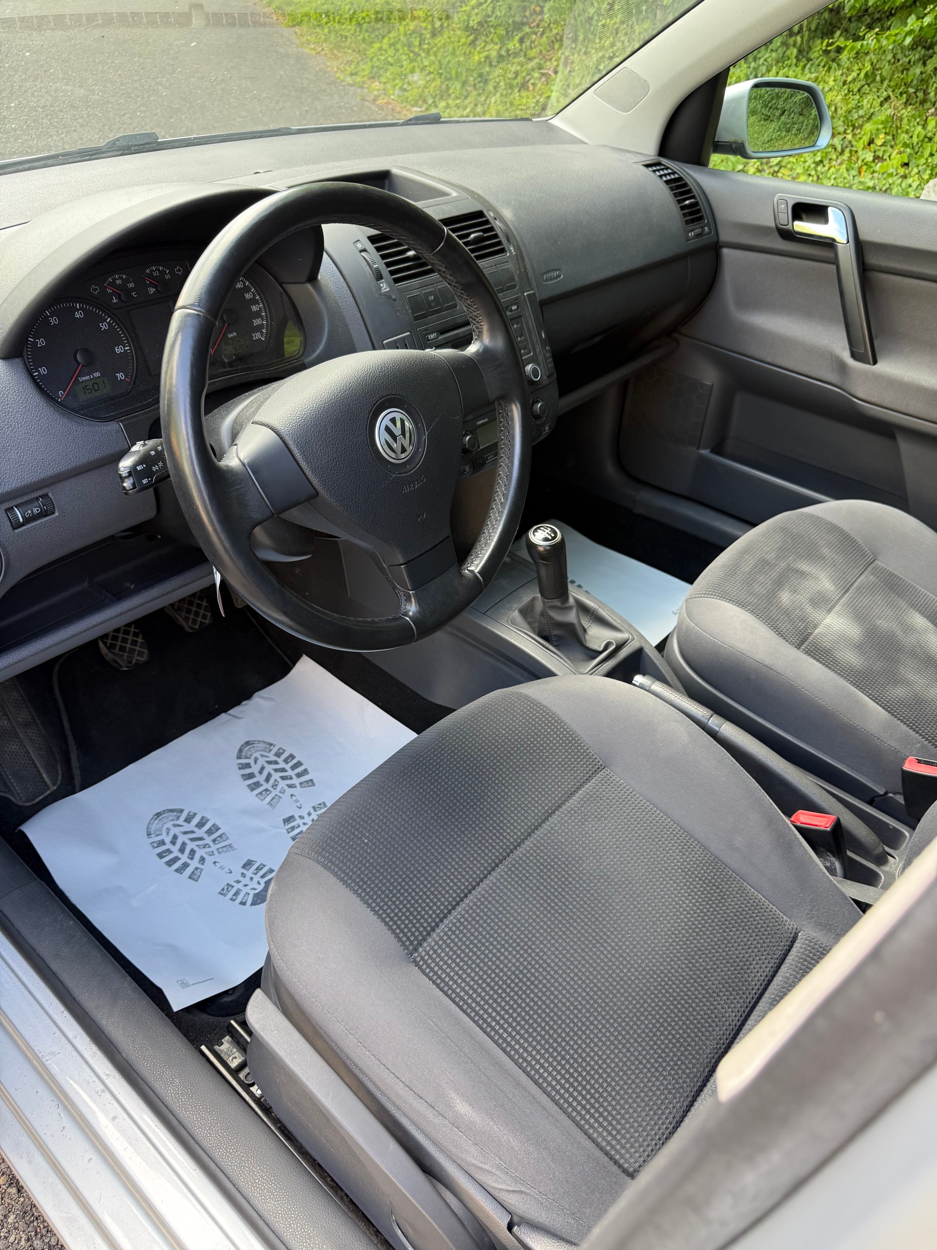 VW Polo 1.6 16V Trendline-image-6