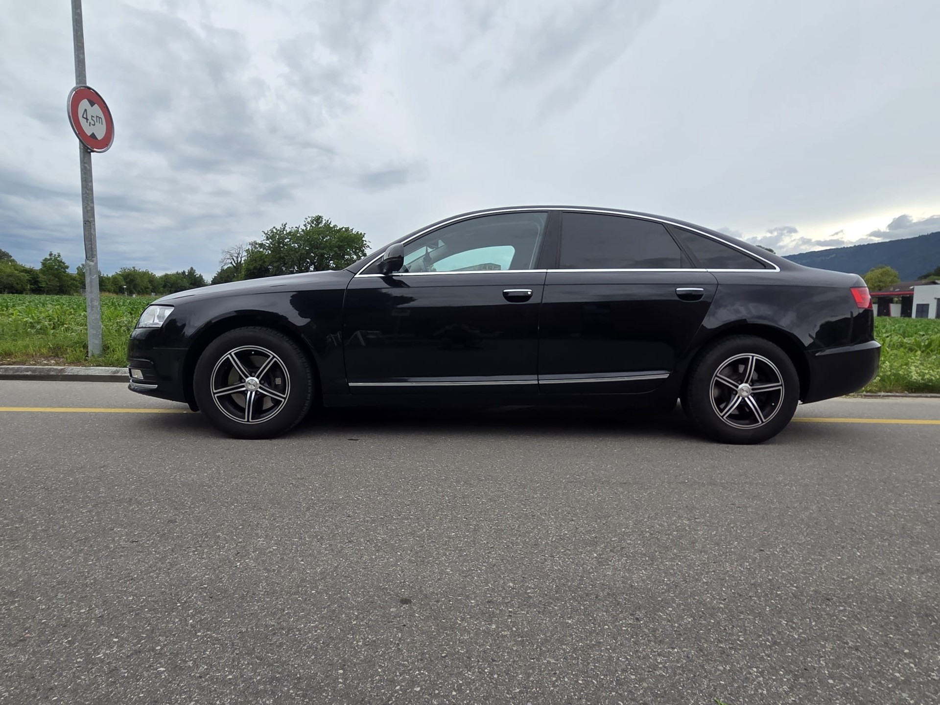 AUDI A6 Limousine 2.7 V6 TDI quattro tiptronic-image-1