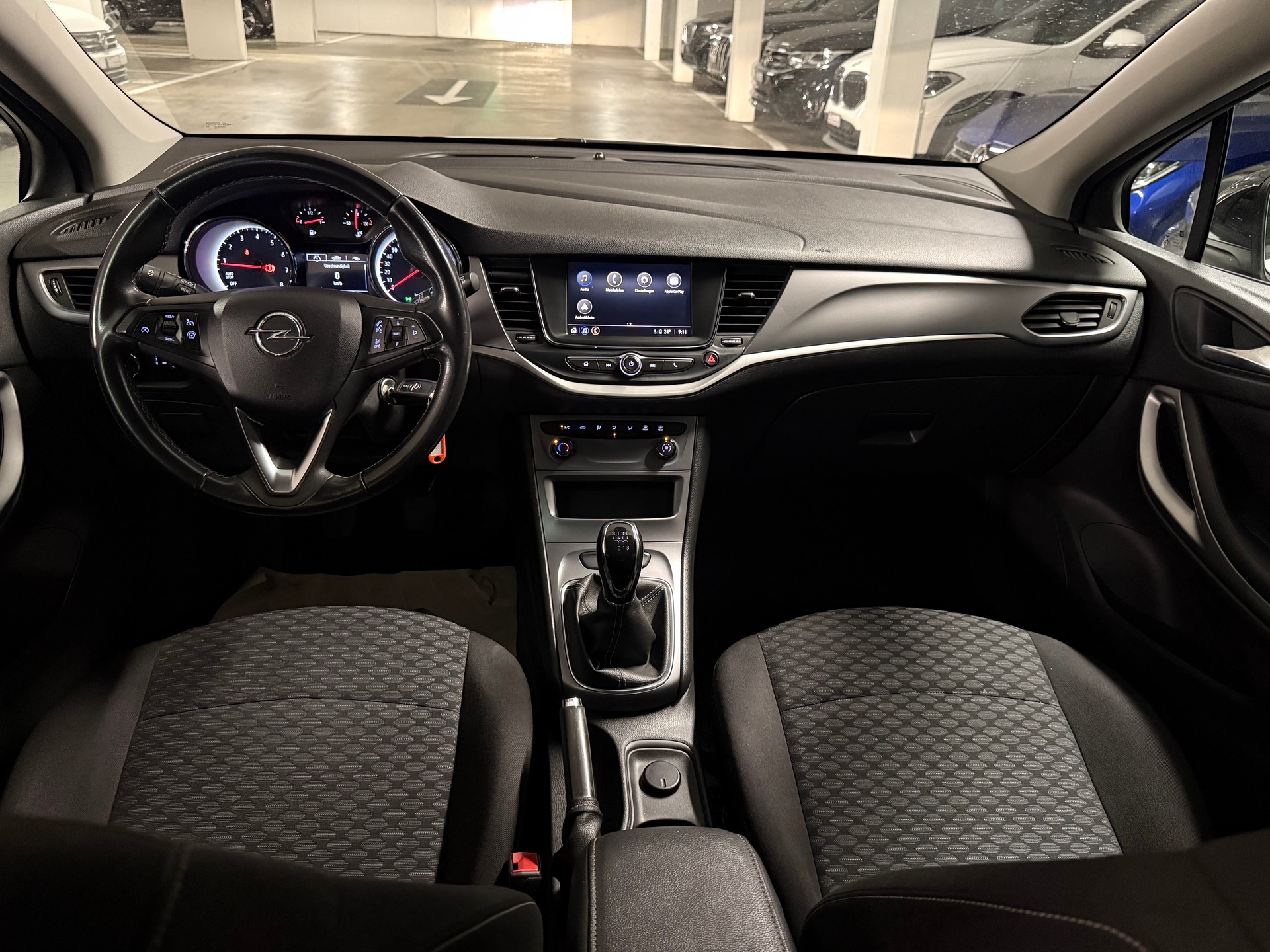 OPEL Astra Sports Tourer 1.2i Turbo Edition-image-7