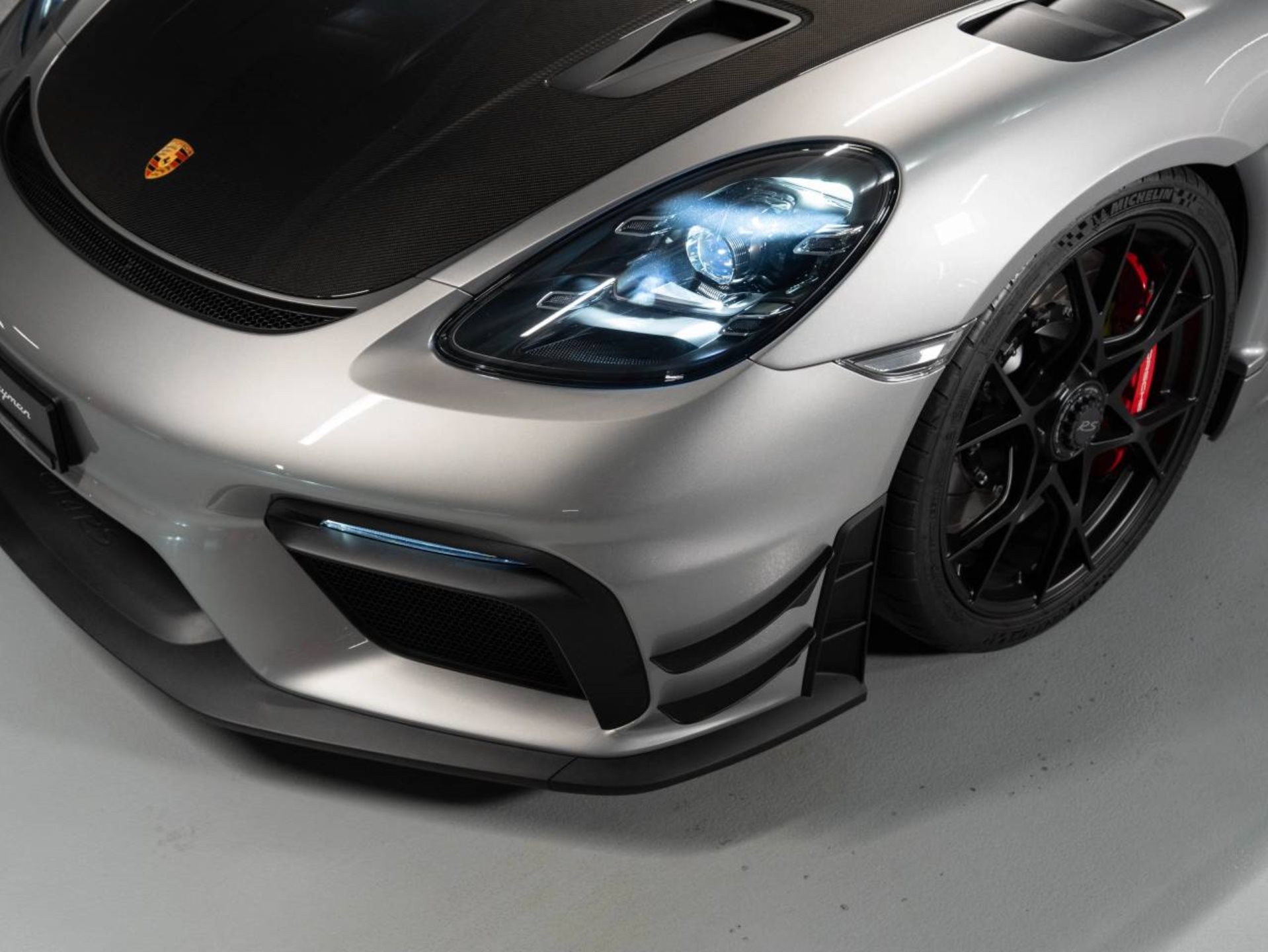 PORSCHE 718 Cayman GT4 RS (MY22)-image-27