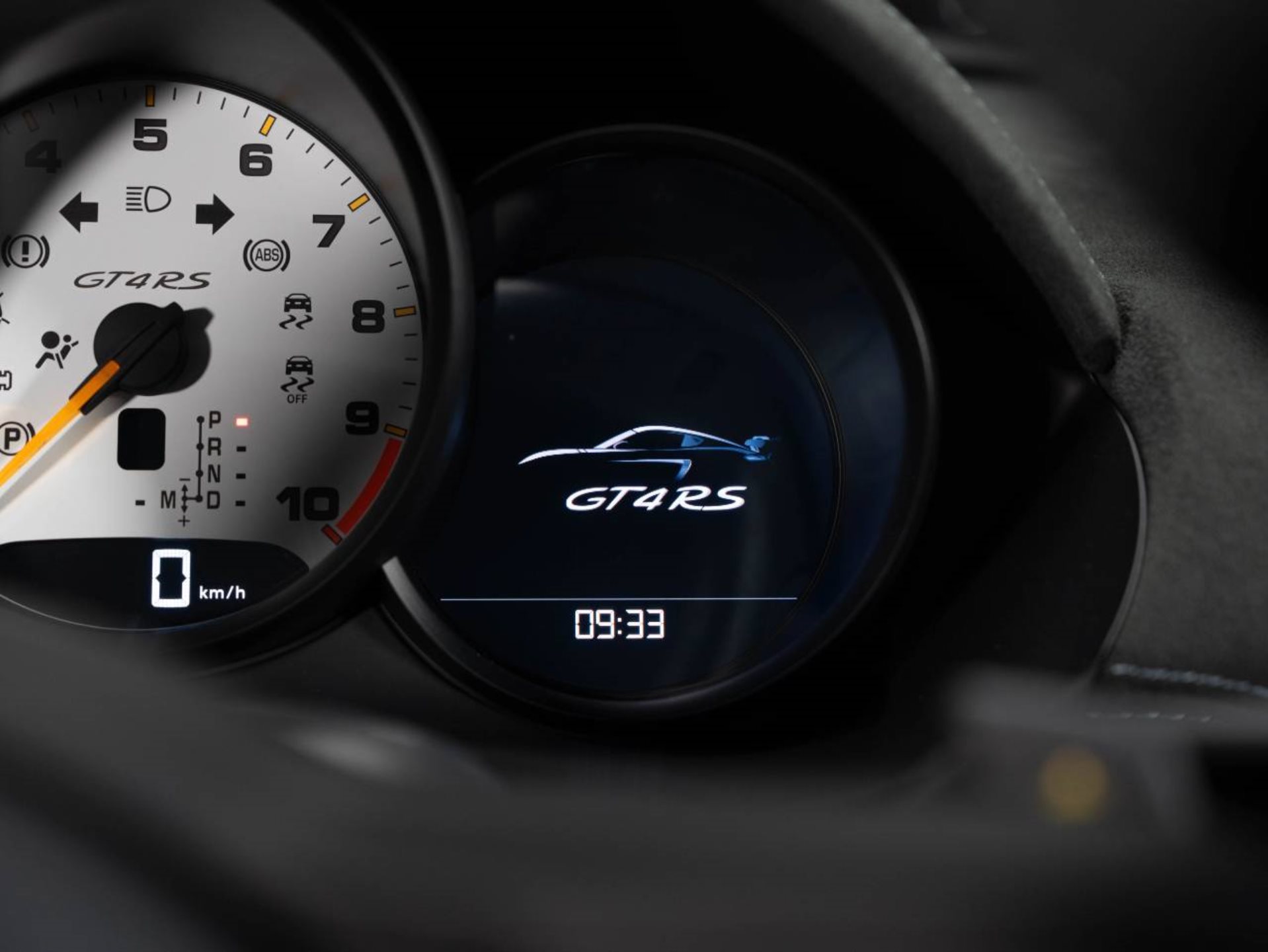 PORSCHE 718 Cayman GT4 RS (MY22)-image-13