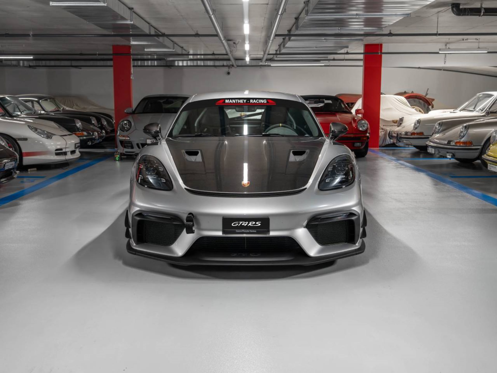 PORSCHE 718 Cayman GT4 RS (MY22)-image-1