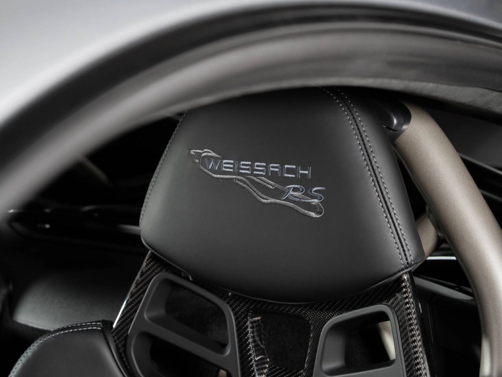 PORSCHE 718 Cayman GT4 RS (MY22)-image-22