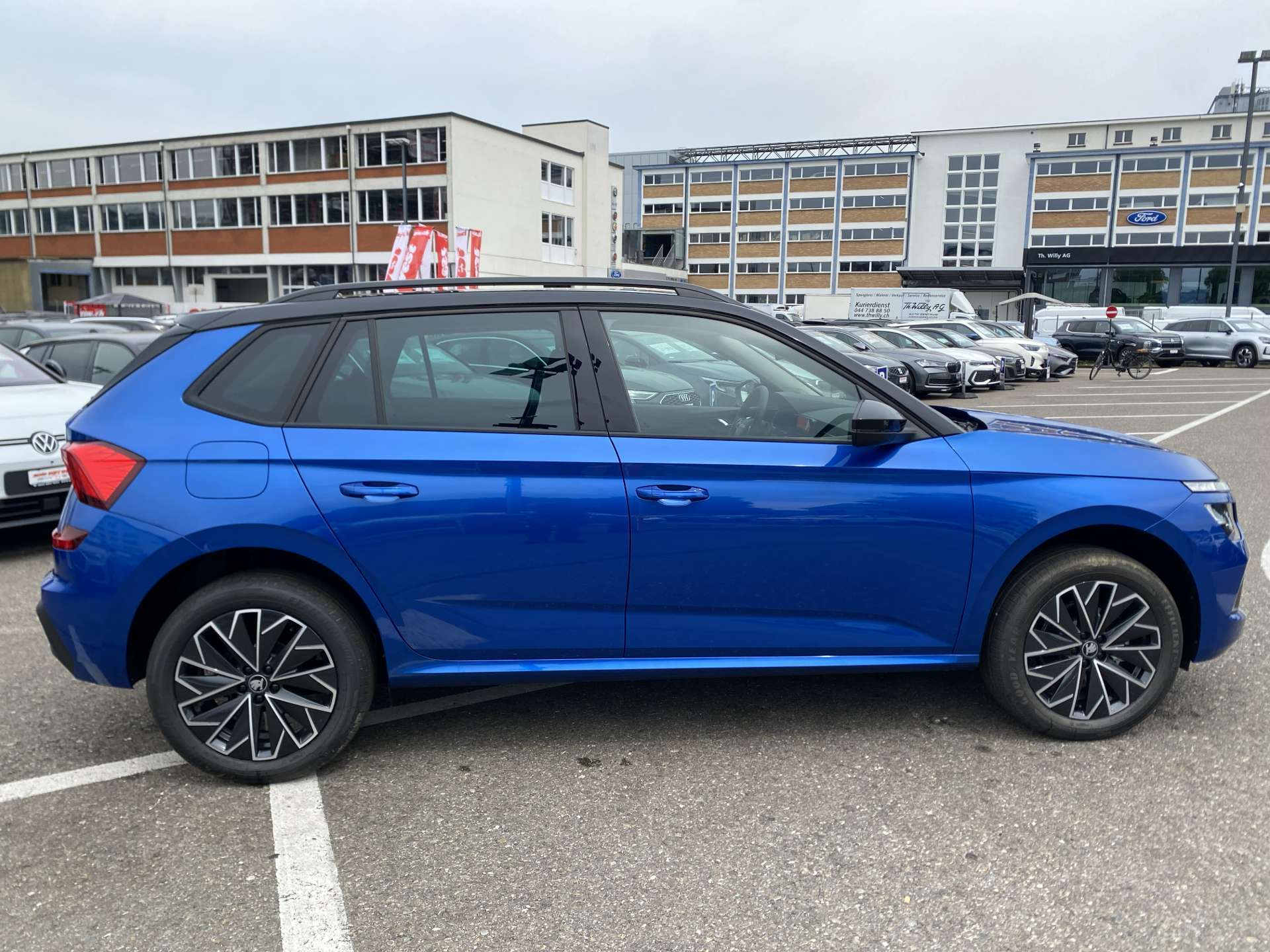 SKODA Kamiq 1.0 TSi Selection Black DSG-Automat-image-10