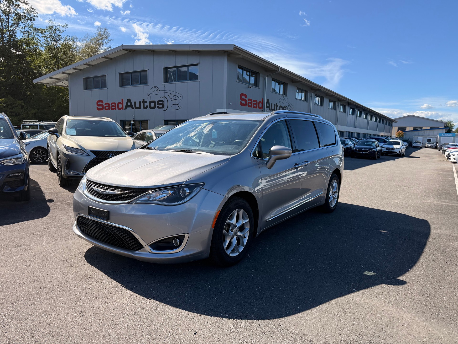 CHRYSLER PACIFICA-image-0