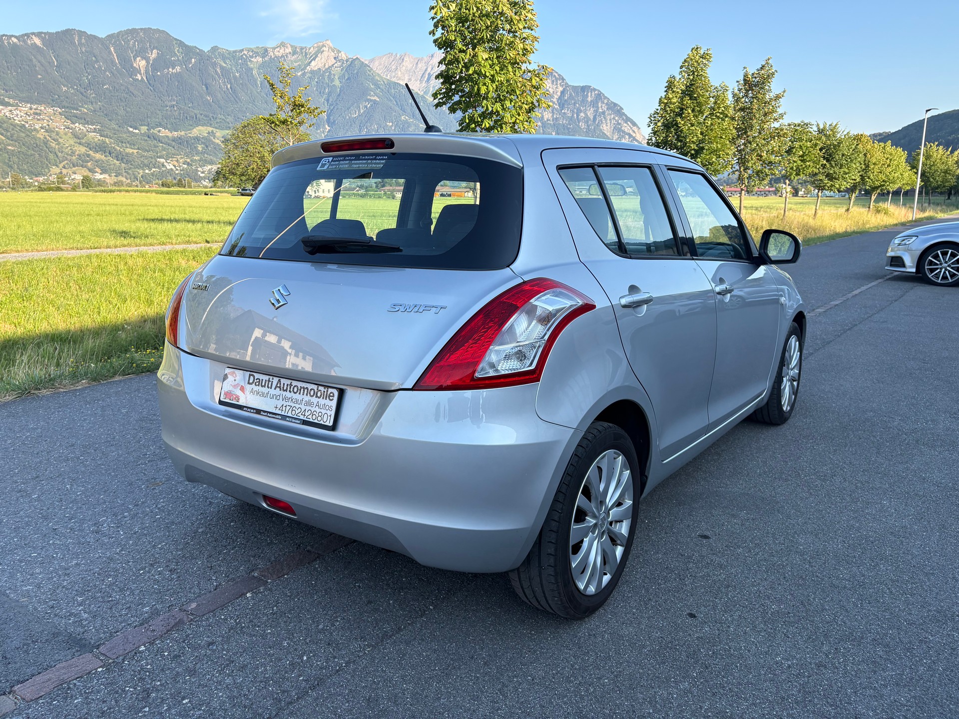 SUZUKI Swift 1.2i 16V GL Automatic-image-3