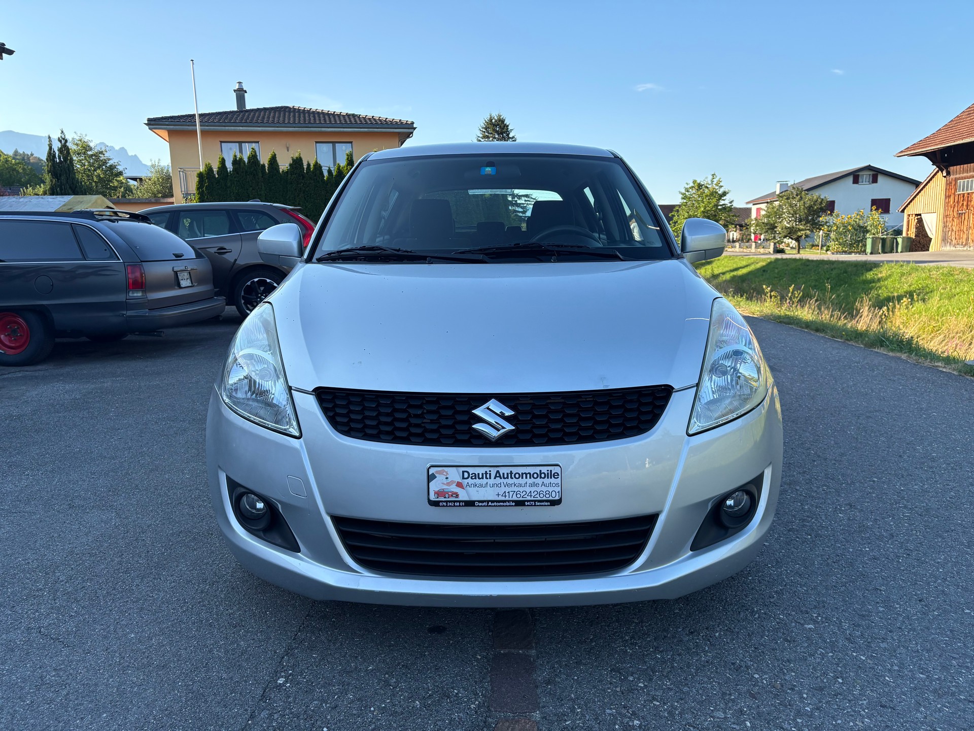 SUZUKI Swift 1.2i 16V GL Automatic-image-1