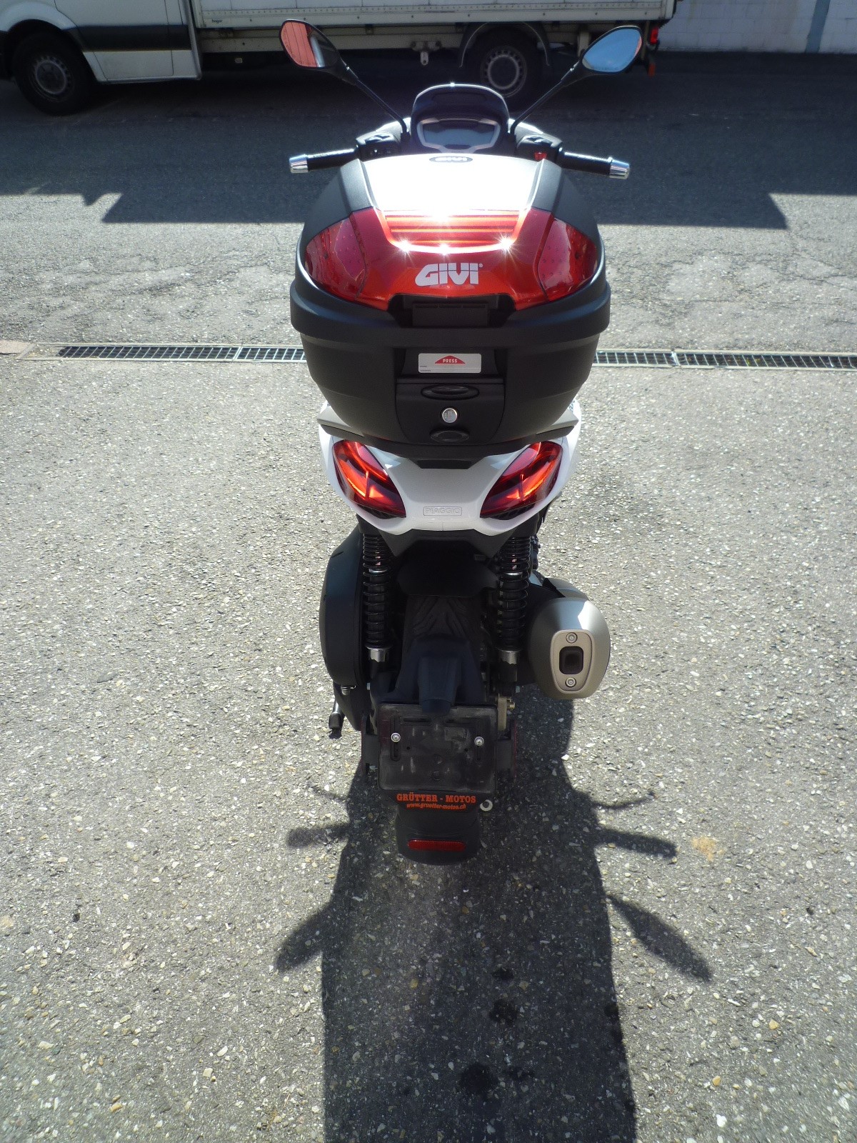 PIAGGIO Beverly 300-image-6
