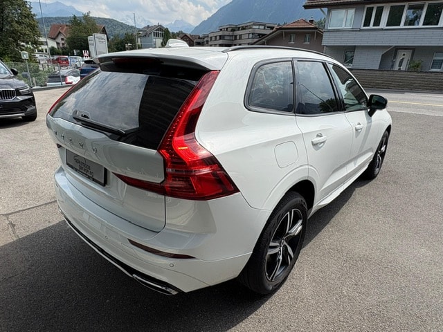 VOLVO XC60 2.0 B4 MH R-Design AWD-image-3