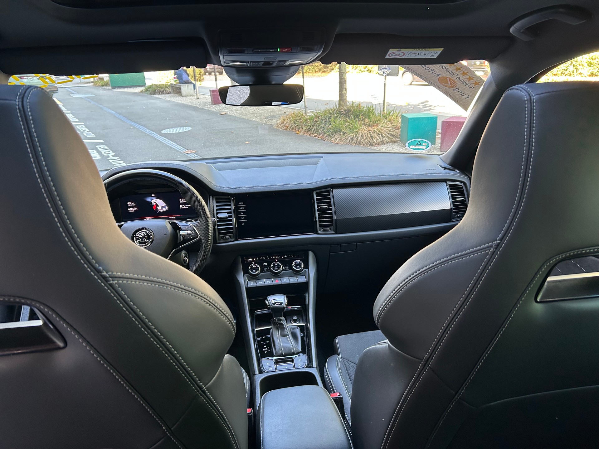 SKODA Kodiaq 2.0 TSI 4x4 SportLine-image-8