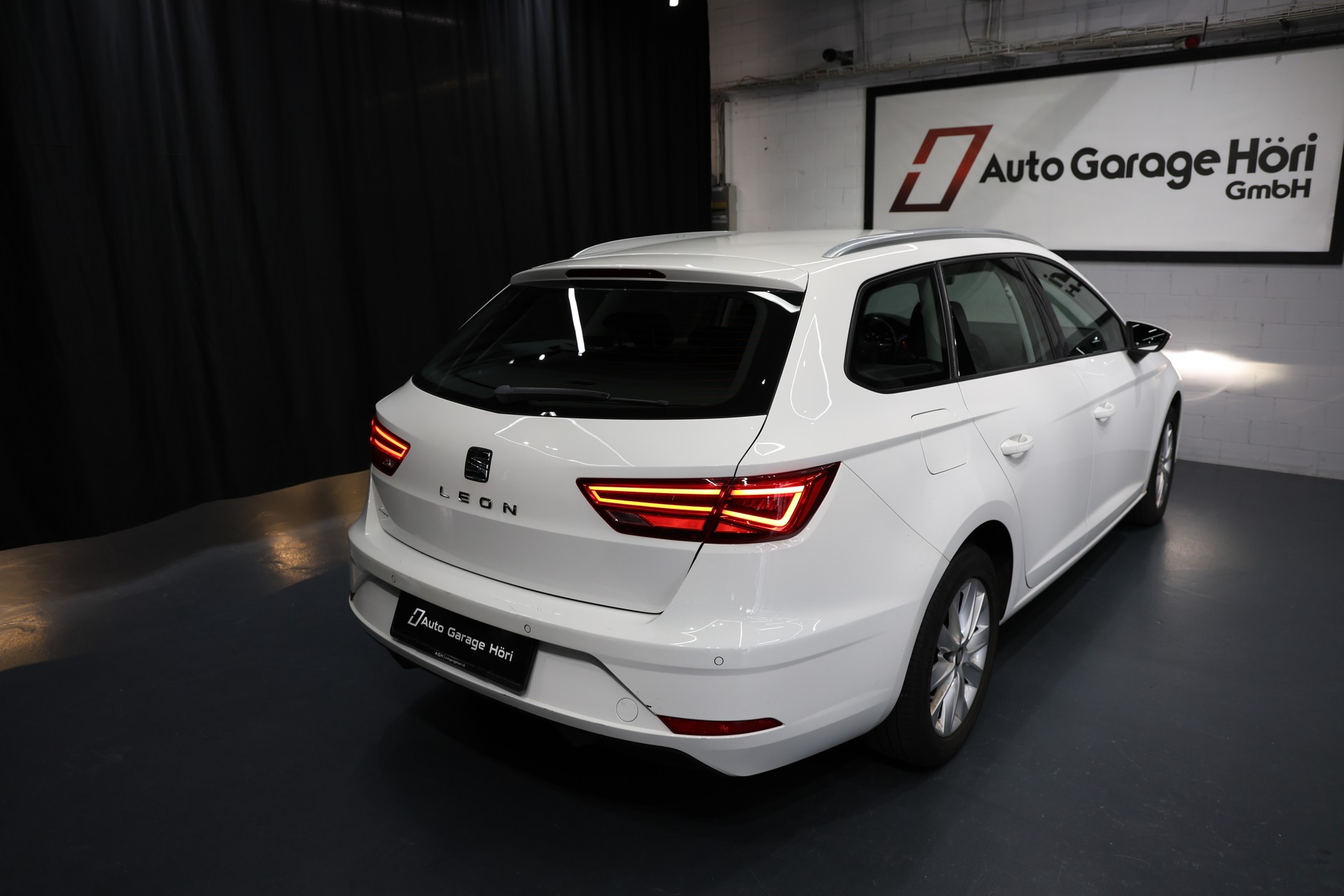 SEAT Leon ST 2.0 TDI CR FR DSG-image-10