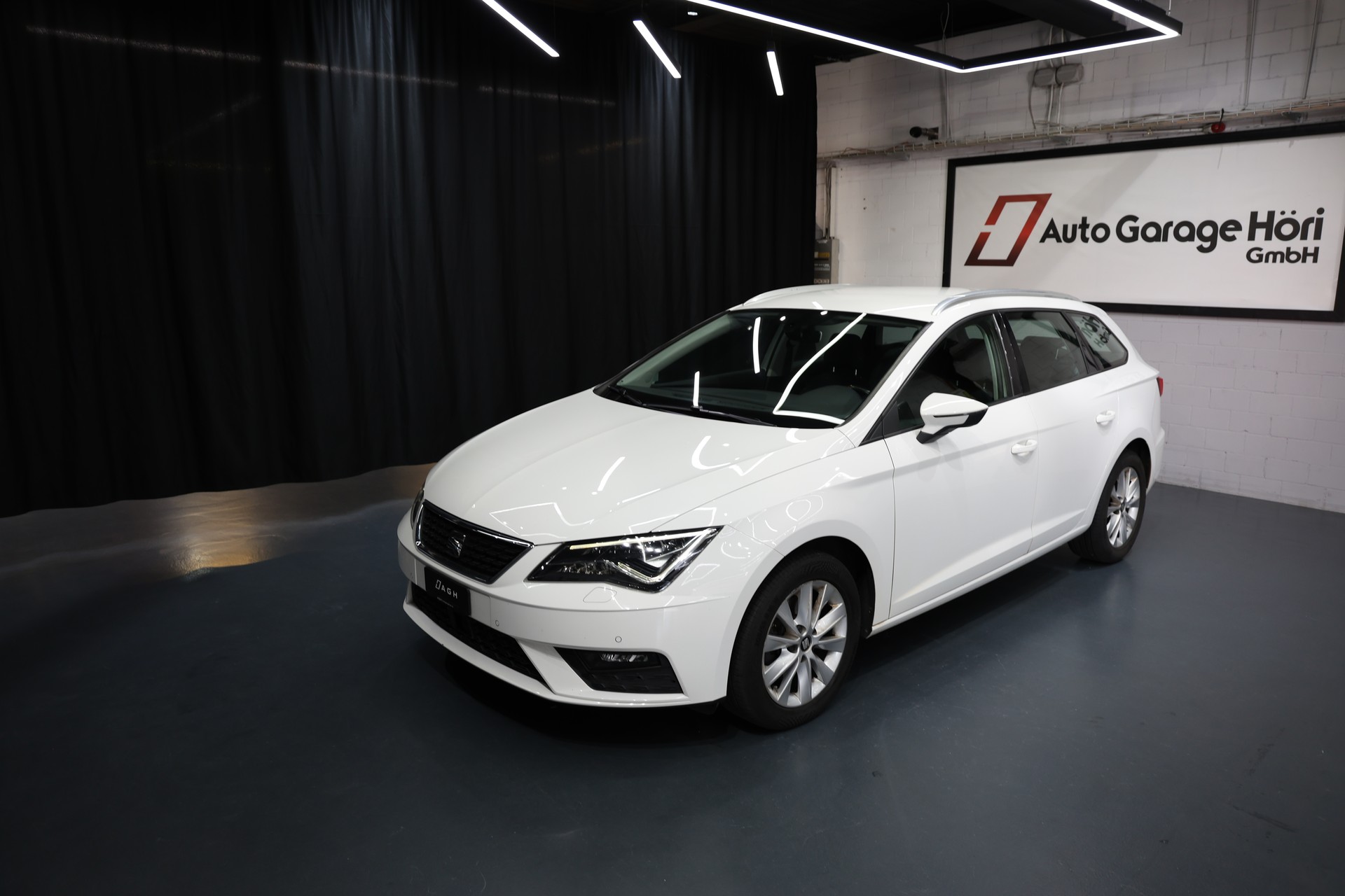 SEAT Leon ST 2.0 TDI CR FR DSG-image-2