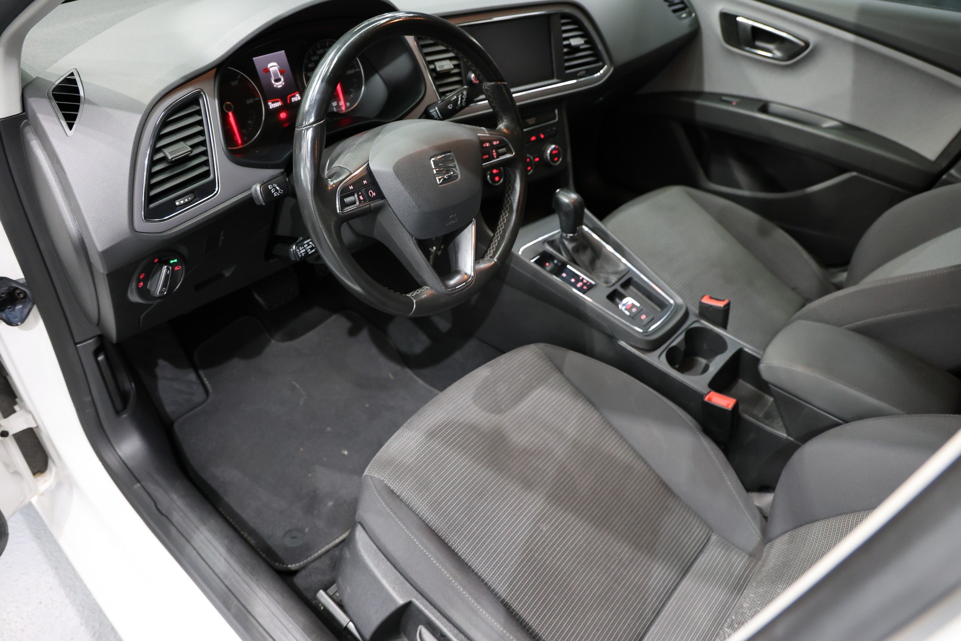 SEAT Leon ST 2.0 TDI CR FR DSG-image-4