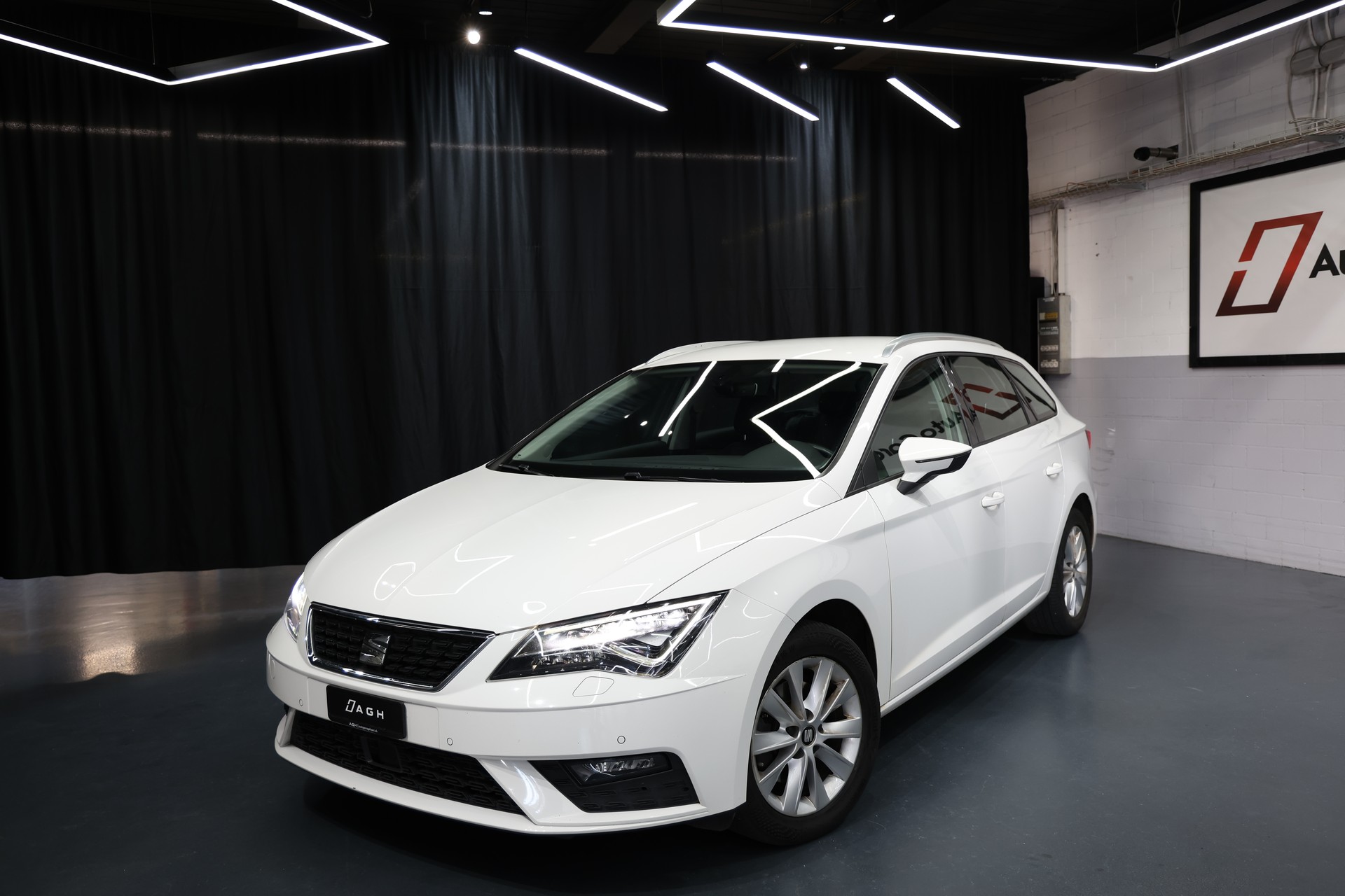 SEAT Leon ST 2.0 TDI CR FR DSG-image-0