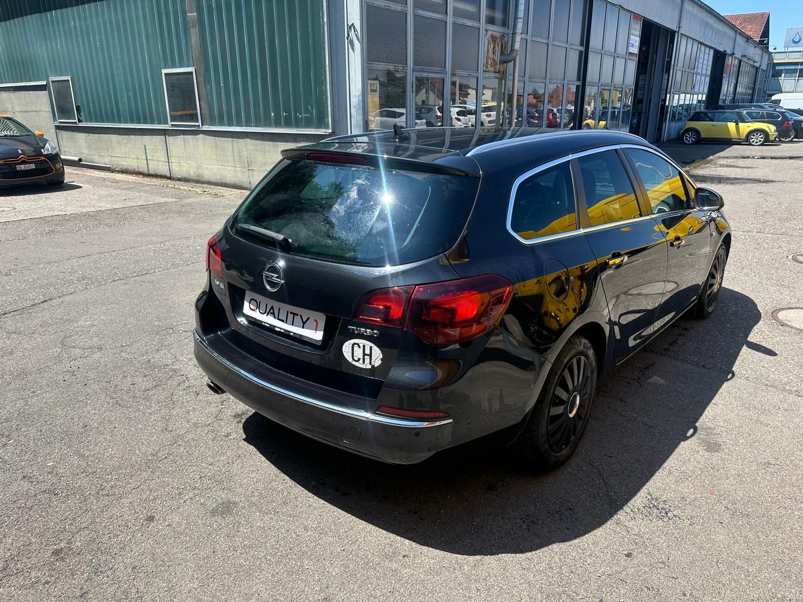 OPEL Astra SportsTourer 1.6i 16V Turbo Sport-image-3