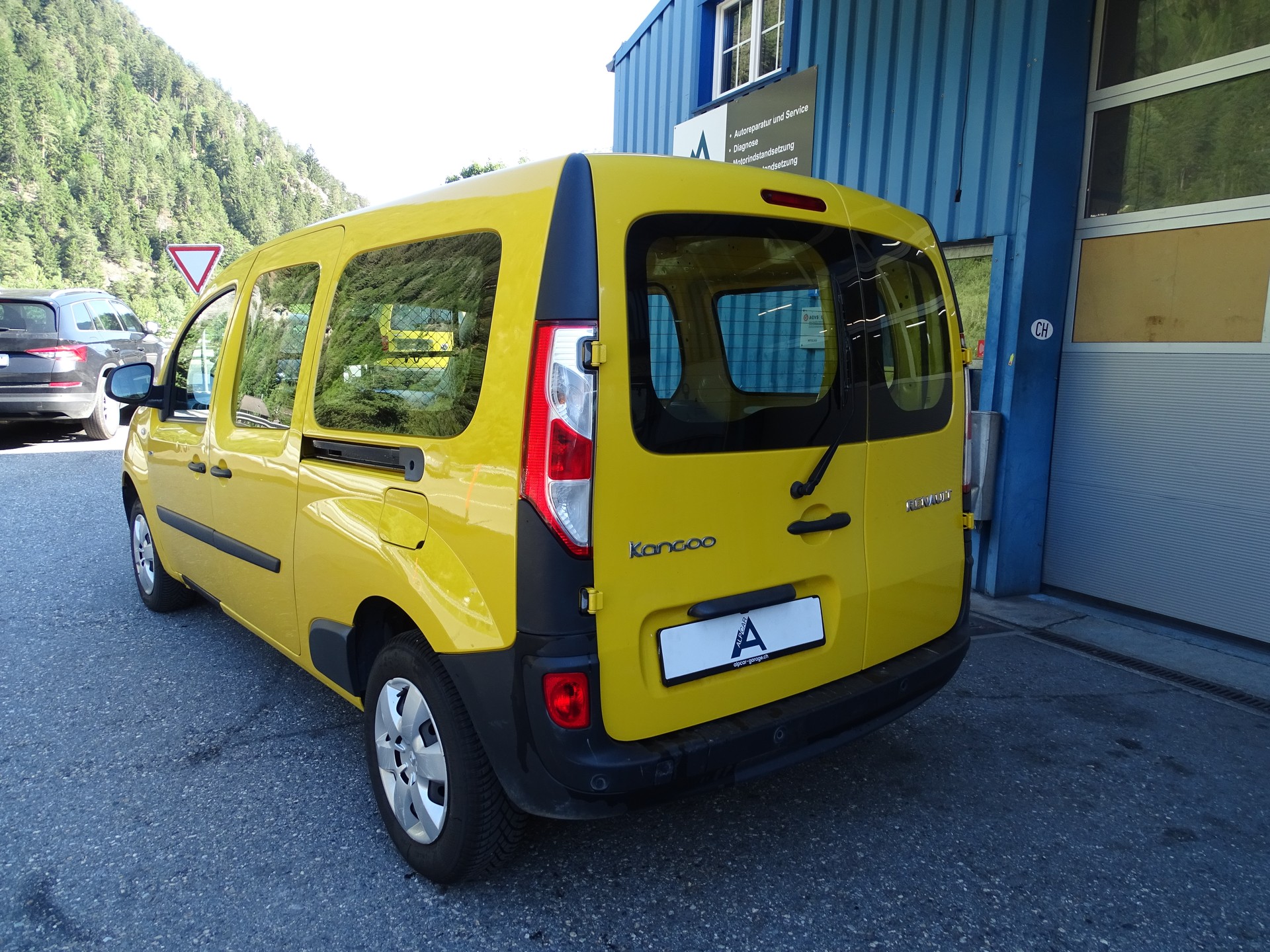 RENAULT Kangoo Maxi Z.E. 33 R60 Business 2 Pl.-image-3
