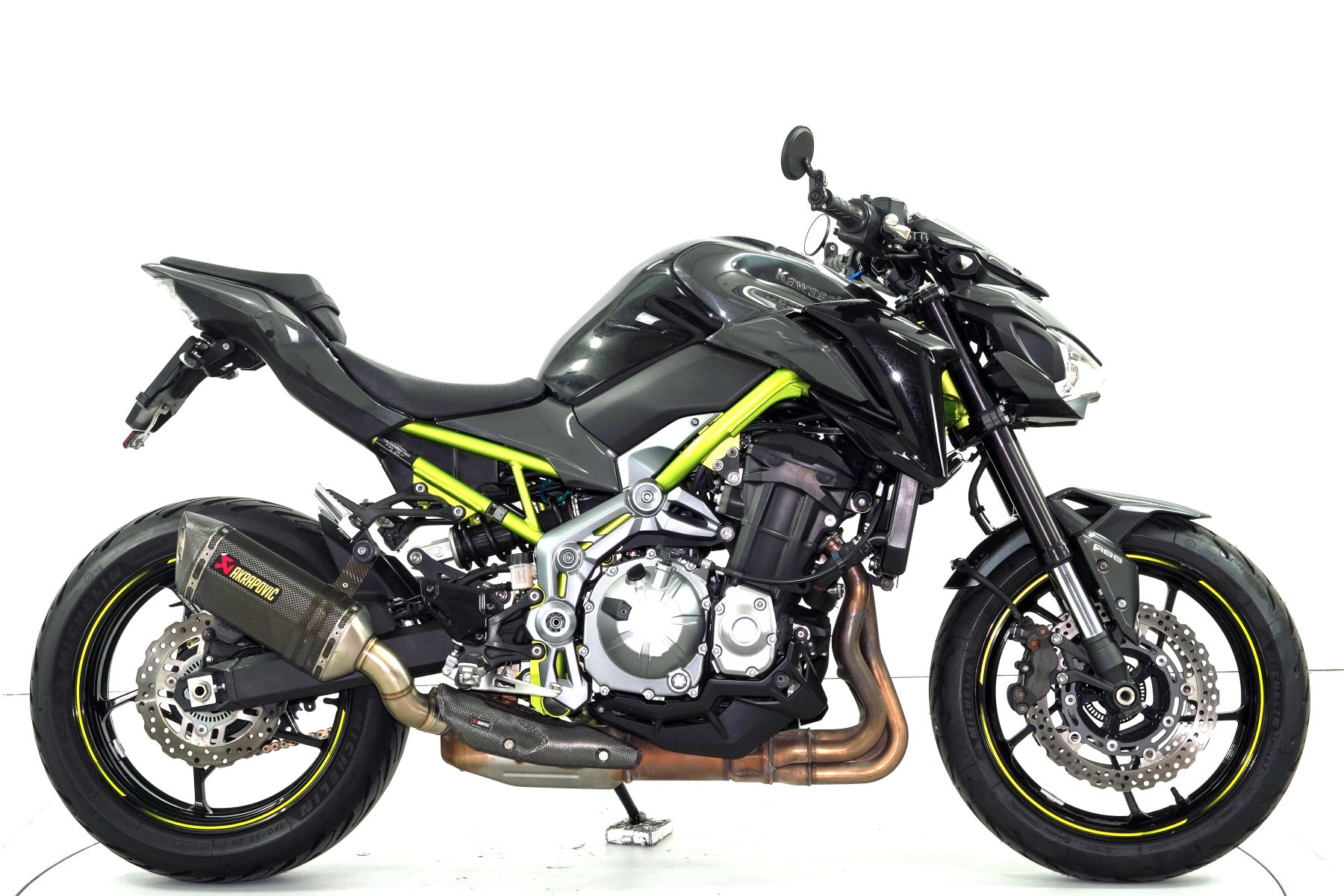 KAWASAKI Z 900 ABS-showroom-element-3