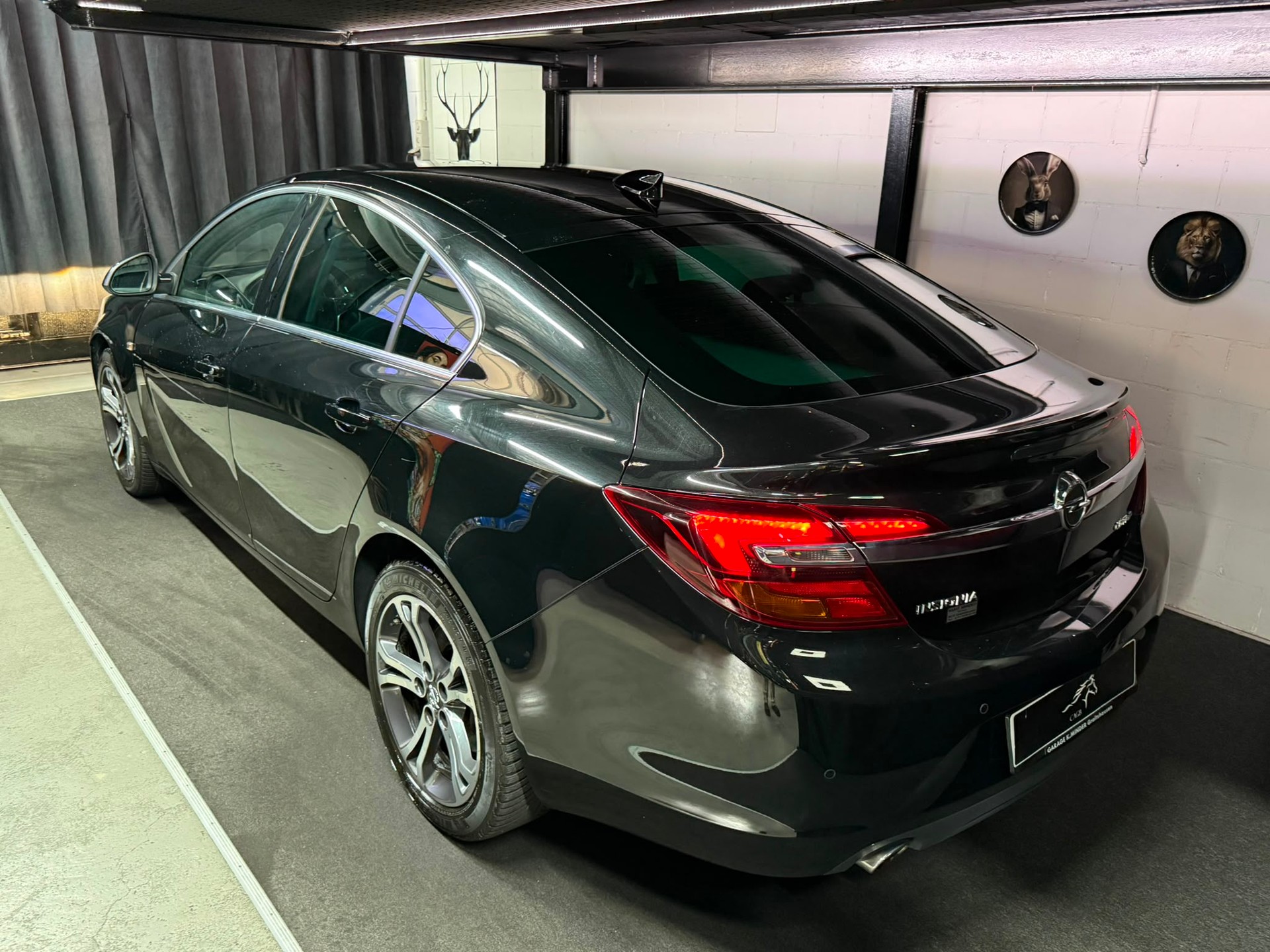 OPEL Insignia 2.0 CDTI Edition 4WD Automatic-image-3