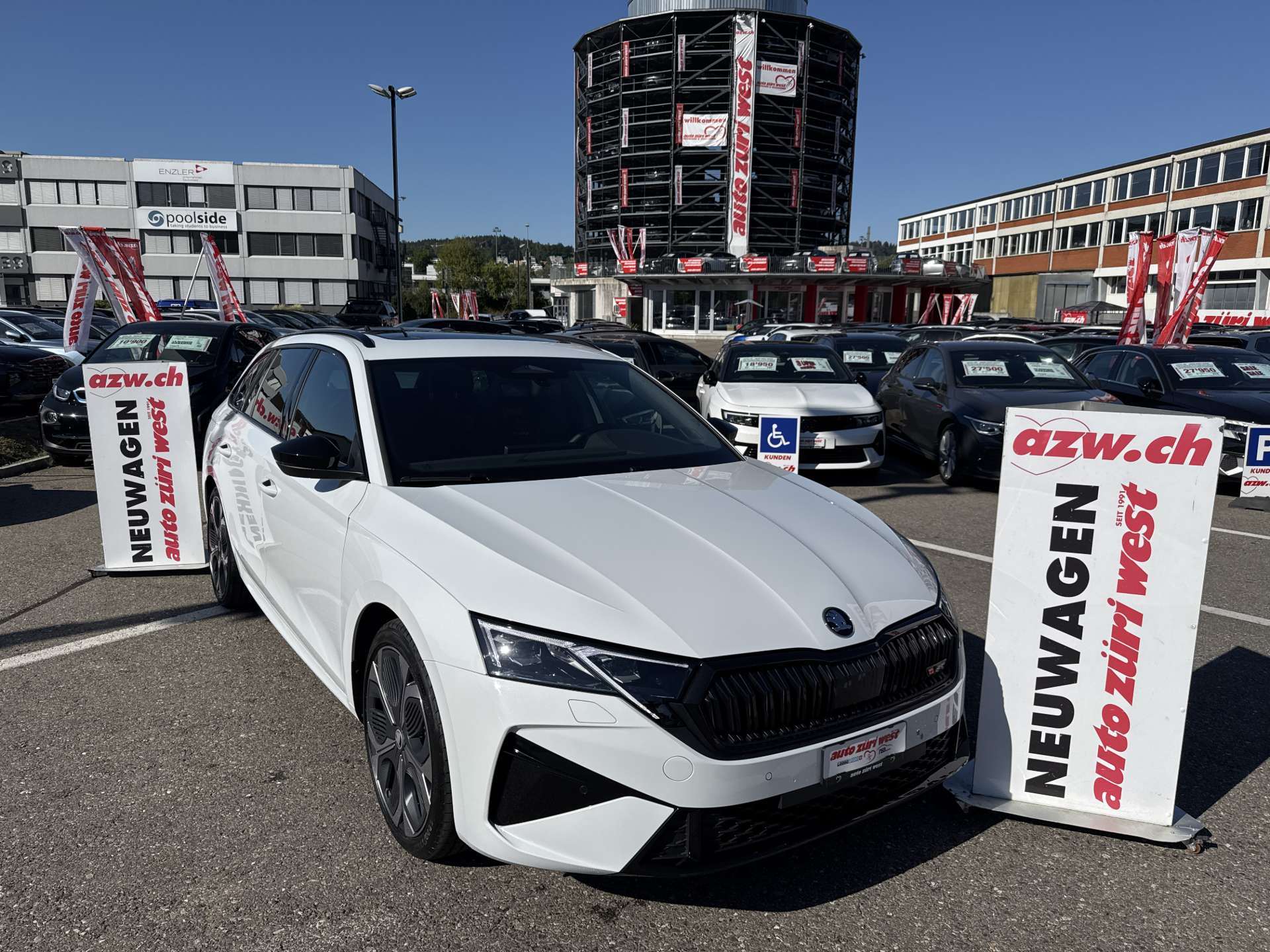 SKODA Octavia Combi 2.0 TSi RS DSG-Automat-image-0