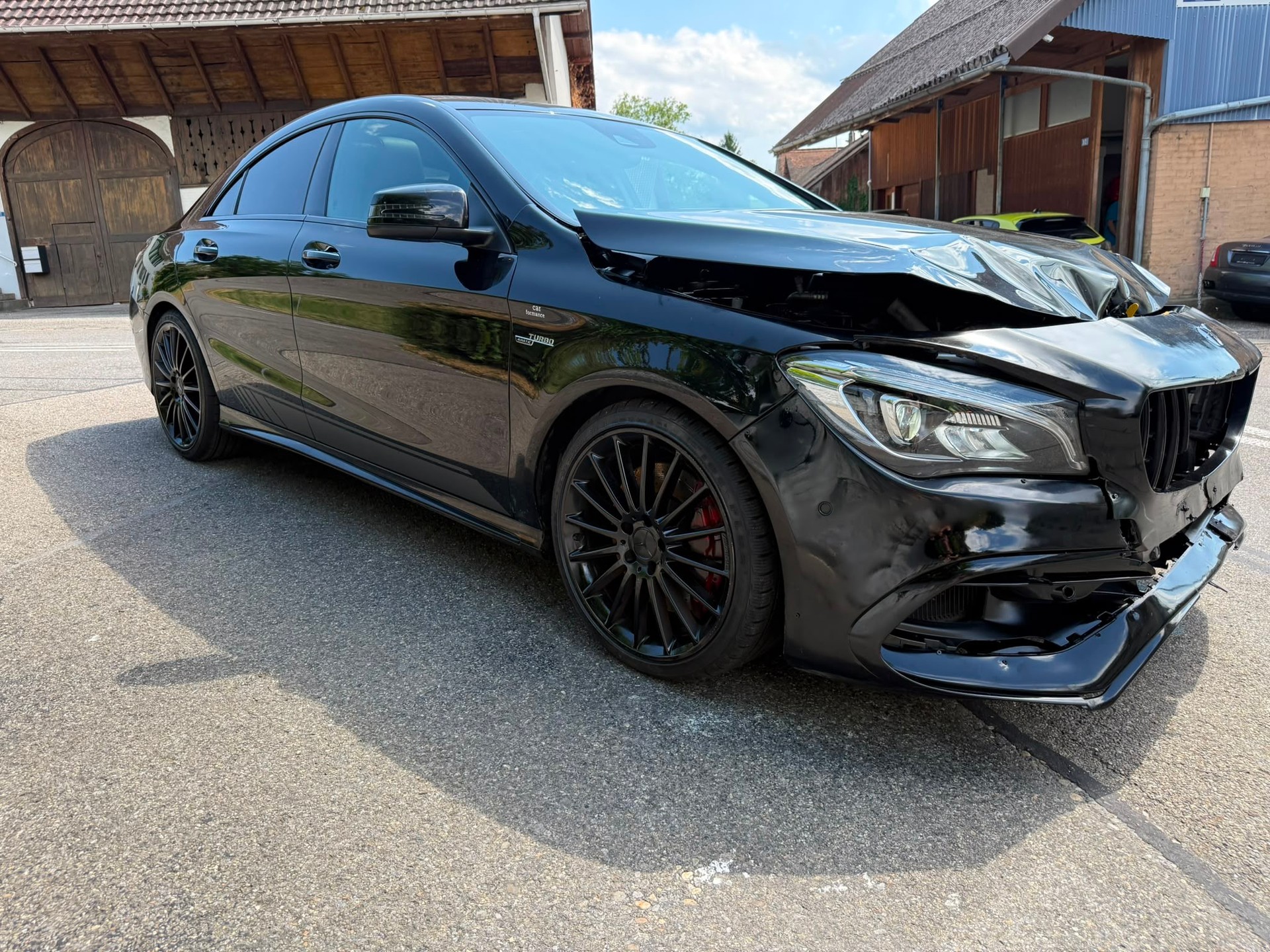 MERCEDES-BENZ CLA 45 AMG 4Matic Speedshift-image-5