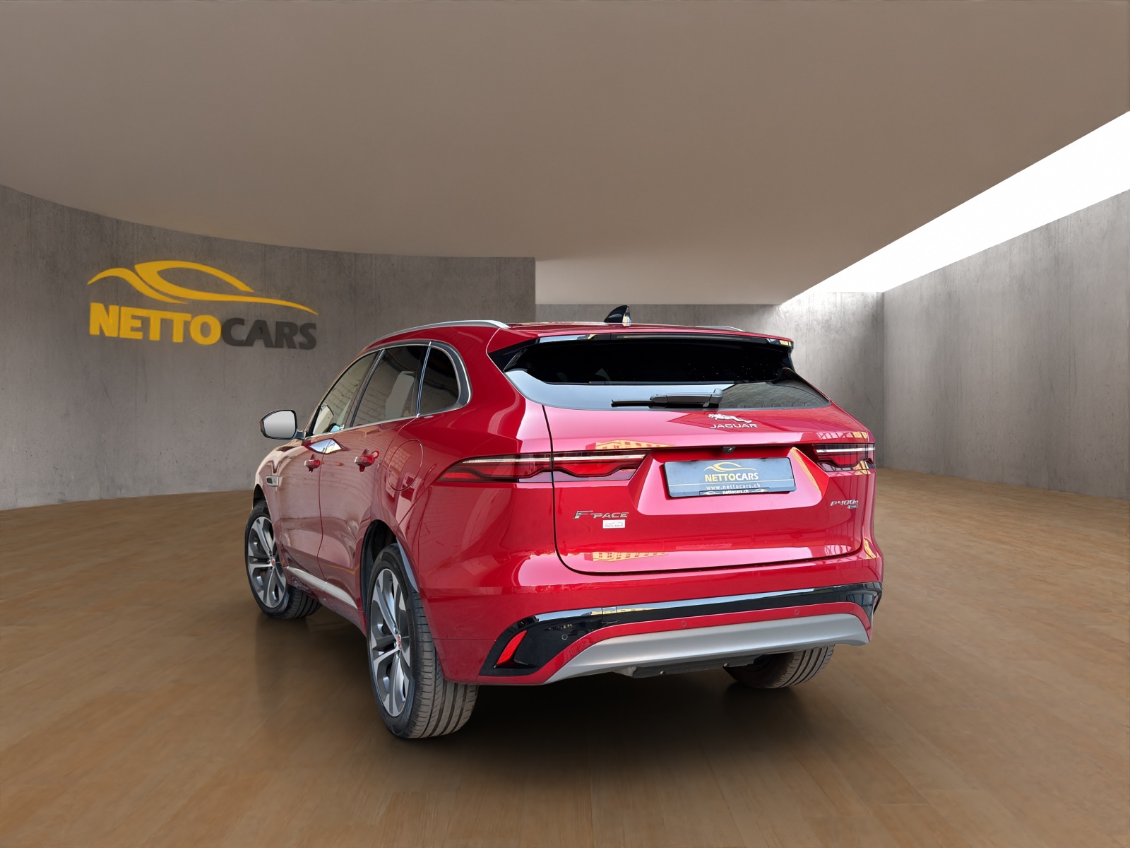 JAGUAR F-Pace 2.0 PHEV 404 R-Dynamic HSE AWD-image-1