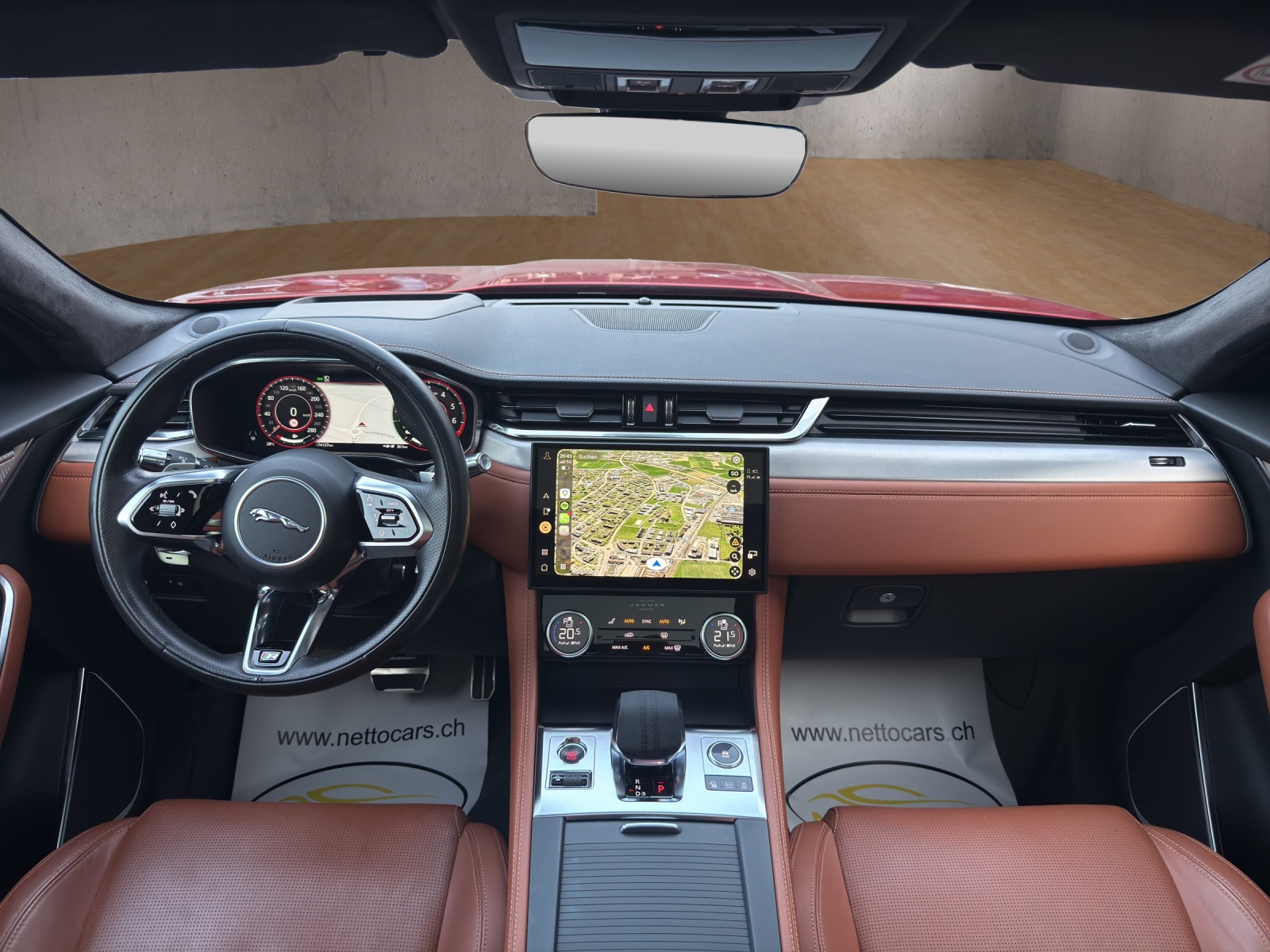 JAGUAR F-Pace 2.0 PHEV 404 R-Dynamic HSE AWD-image-7