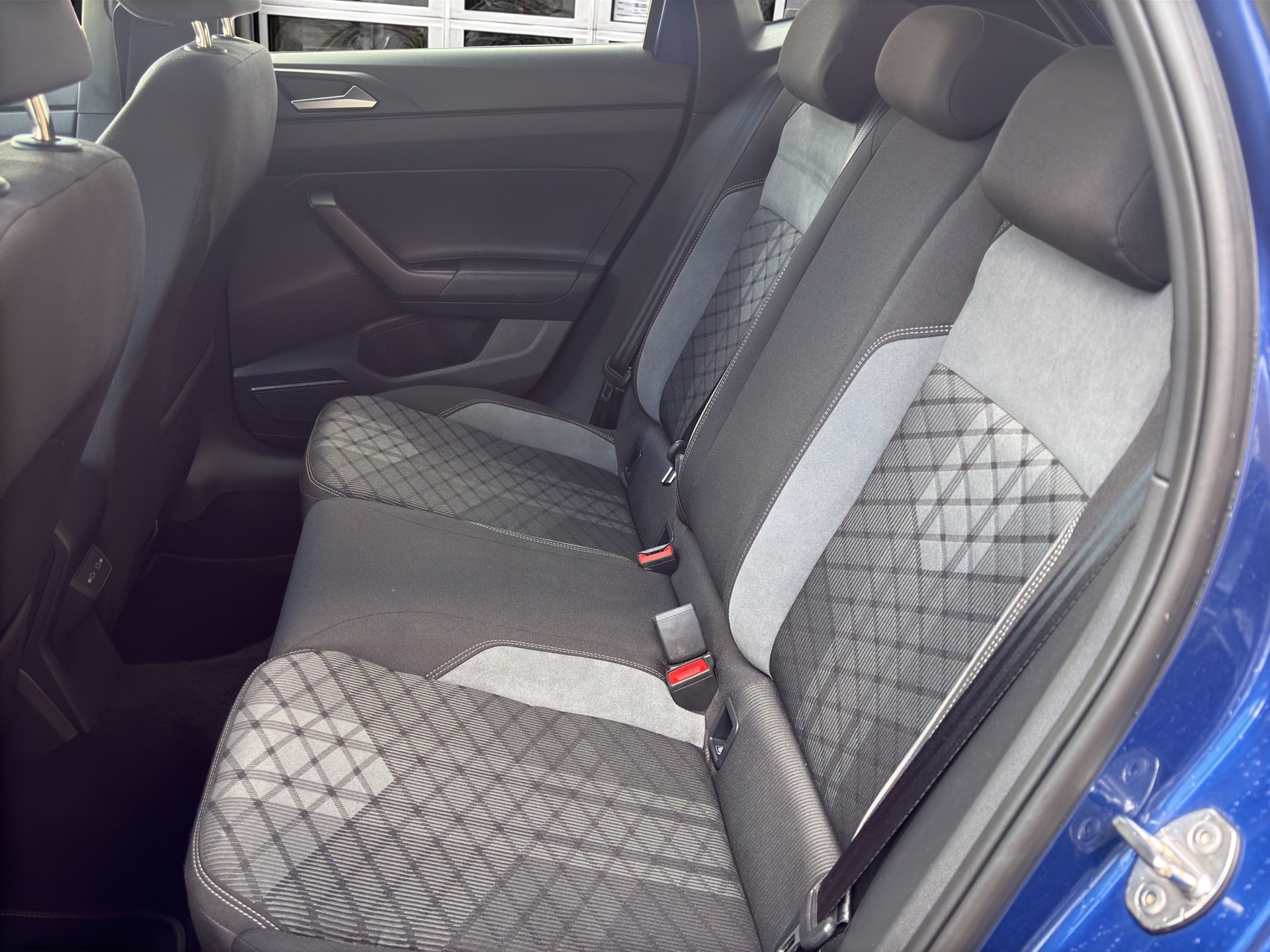 VW Polo 1.0 TSI R-Line DSG-image-16