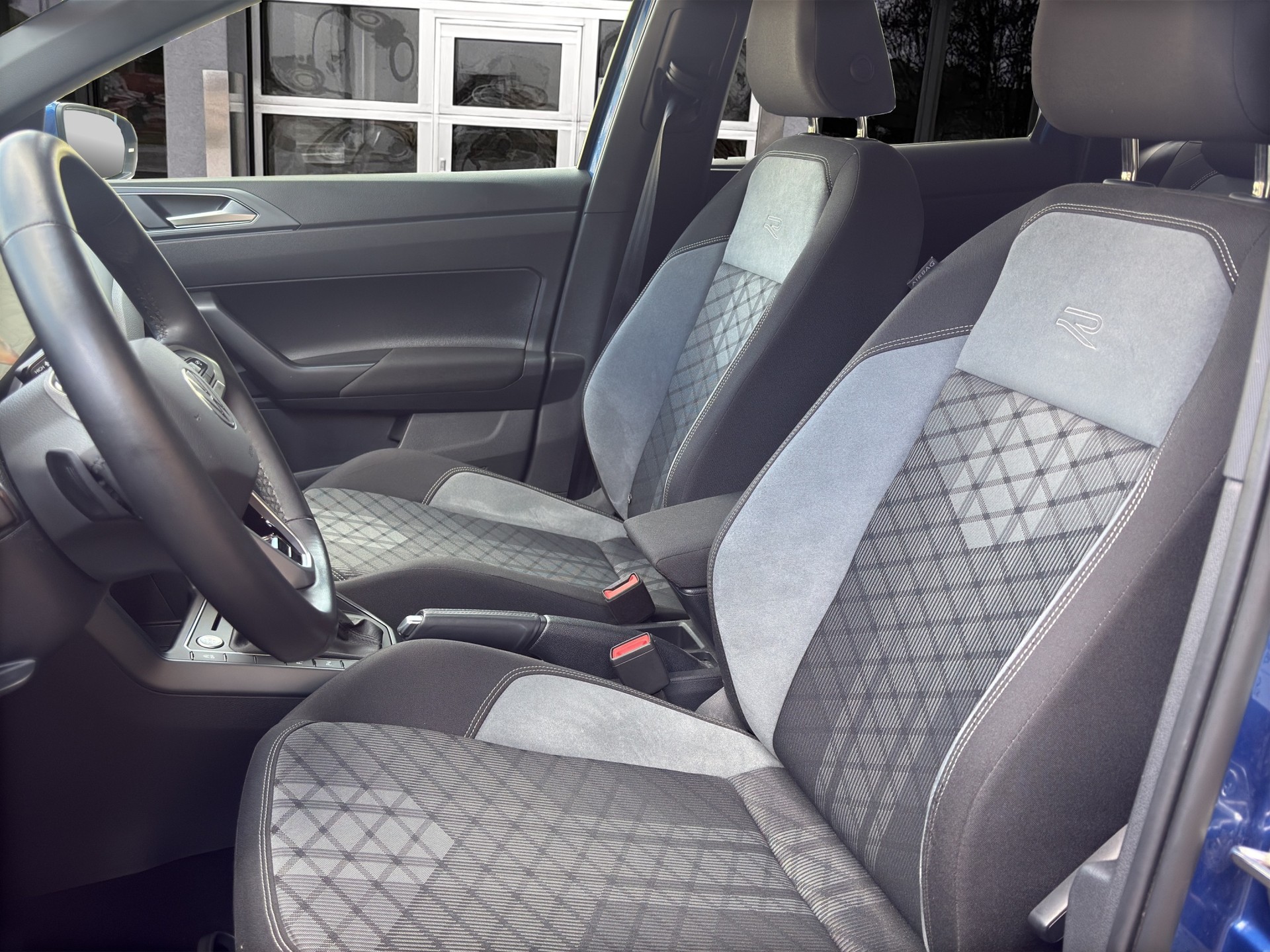 VW Polo 1.0 TSI R-Line DSG-image-15
