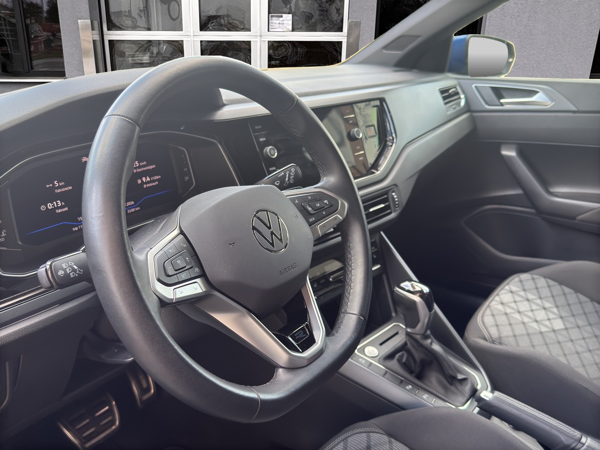 VW Polo 1.0 TSI R-Line DSG-image-14