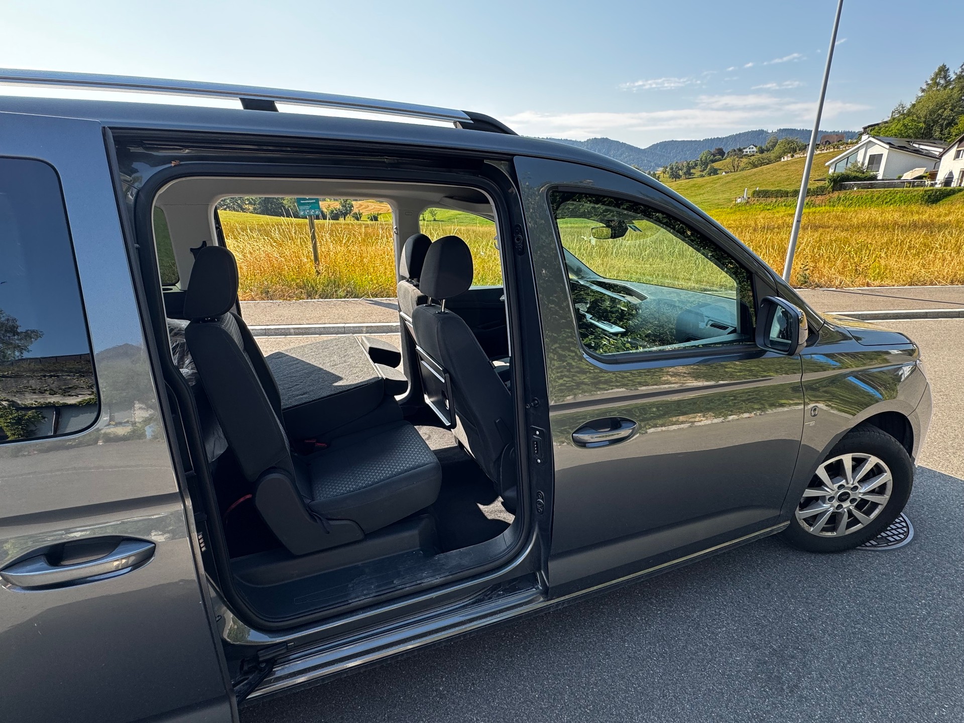 FORD 2.0 EcoBlue 122 Titanium-image-1