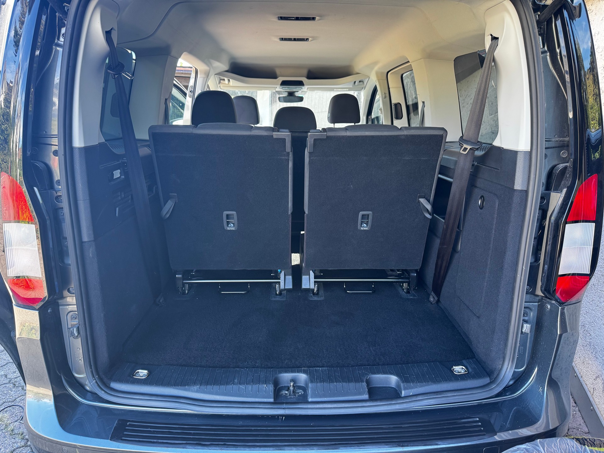 FORD 2.0 EcoBlue 122 Titanium-image-4