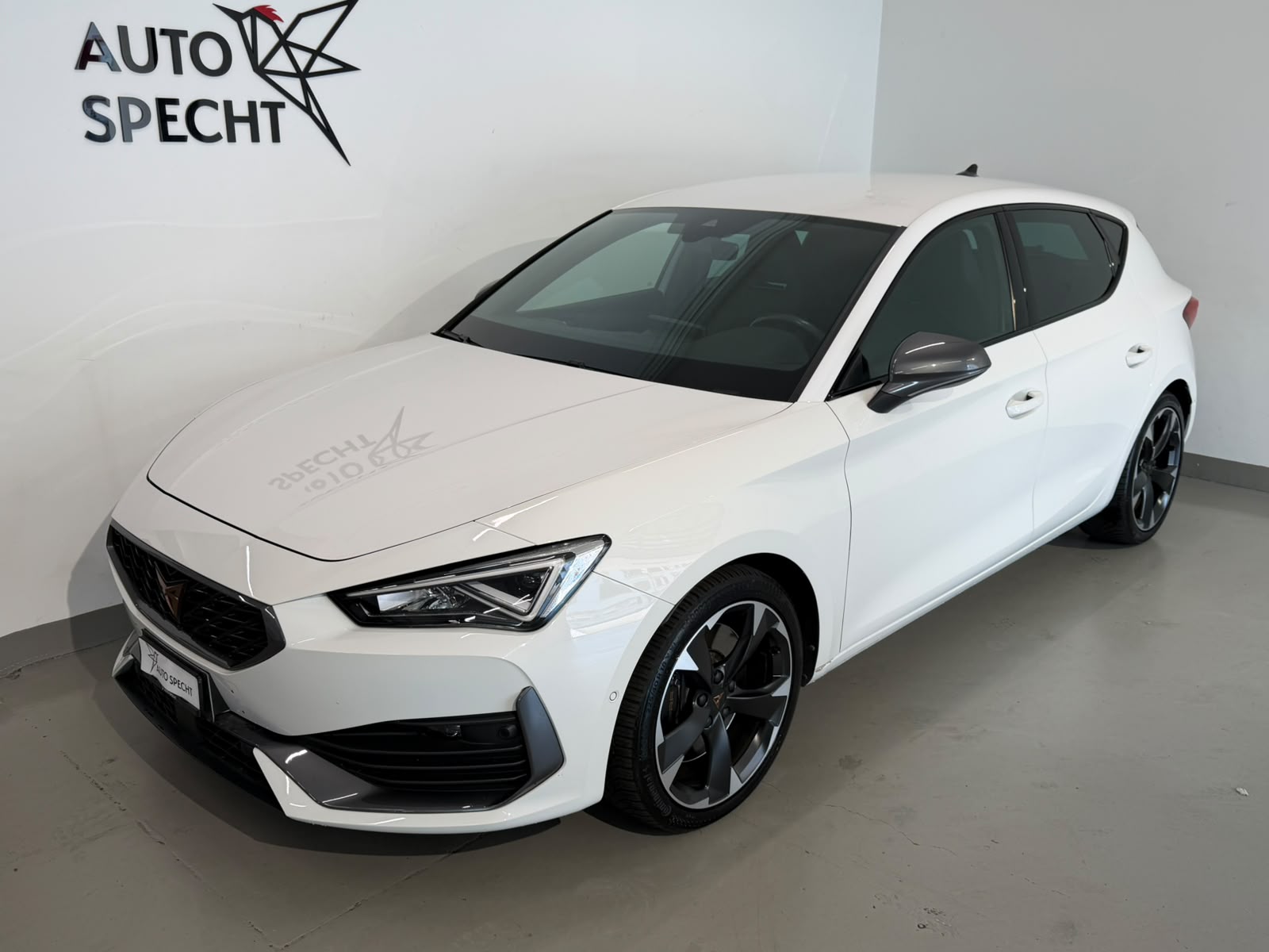 CUPRA LEON VZ 2.0 TSI DSG-image-1