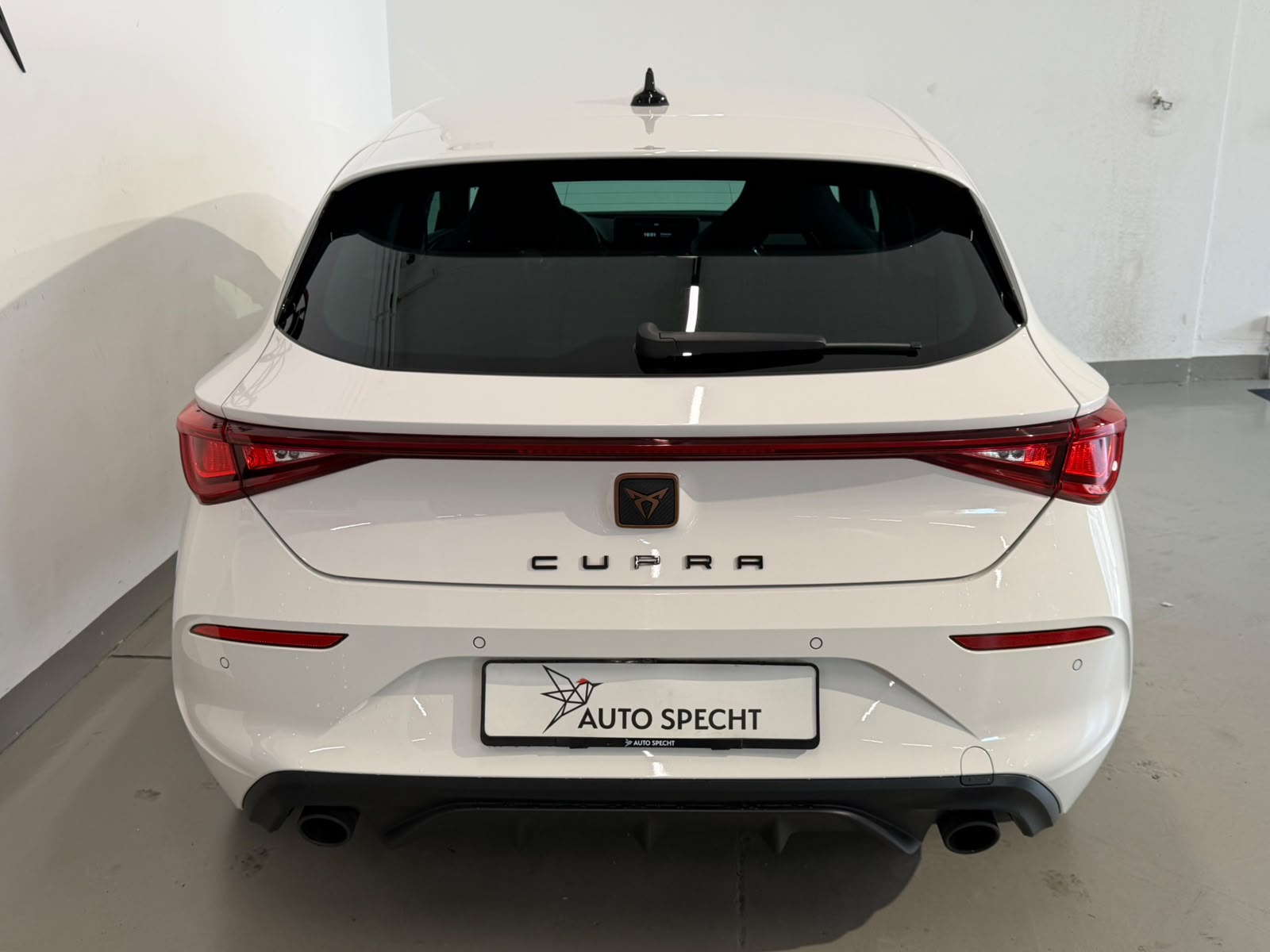 CUPRA LEON VZ 2.0 TSI DSG-image-5
