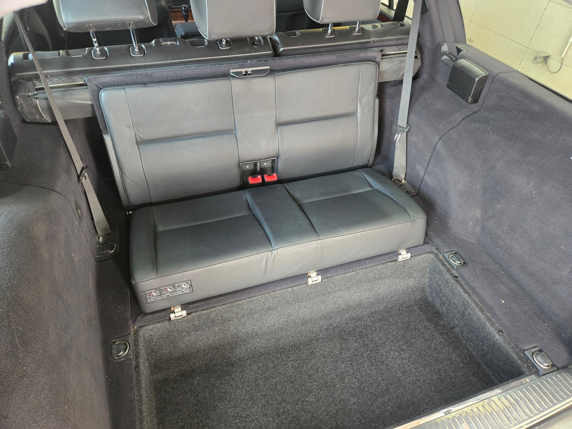 MERCEDES-BENZ E 320 Elégance 4-Matic Automatic-image-5