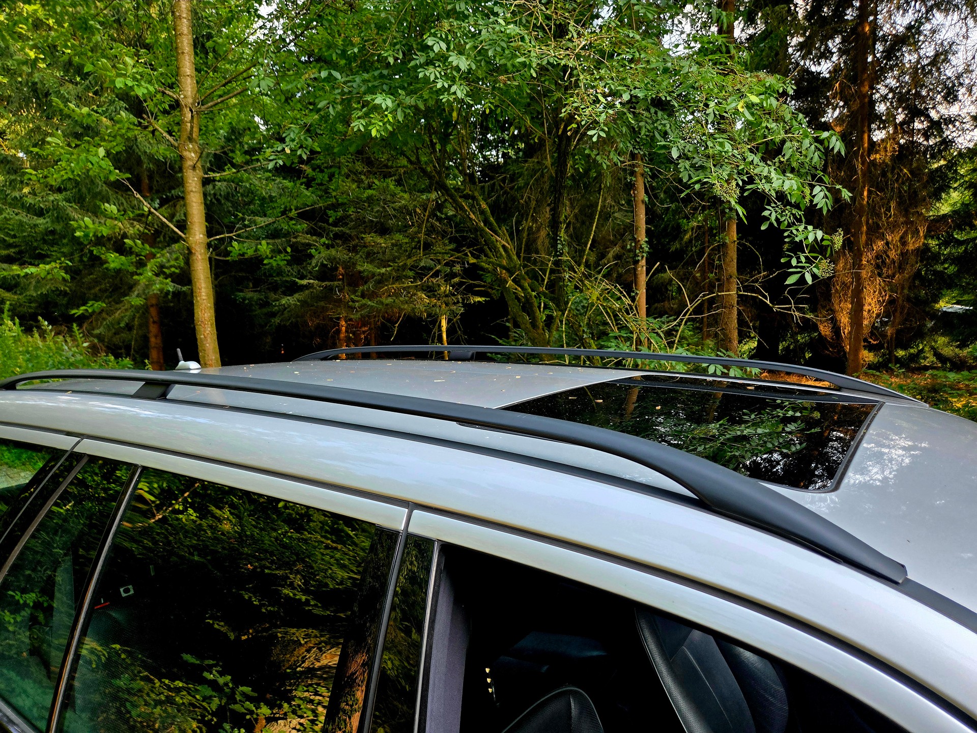 MERCEDES-BENZ E 320 Elégance 4-Matic Automatic-image-10