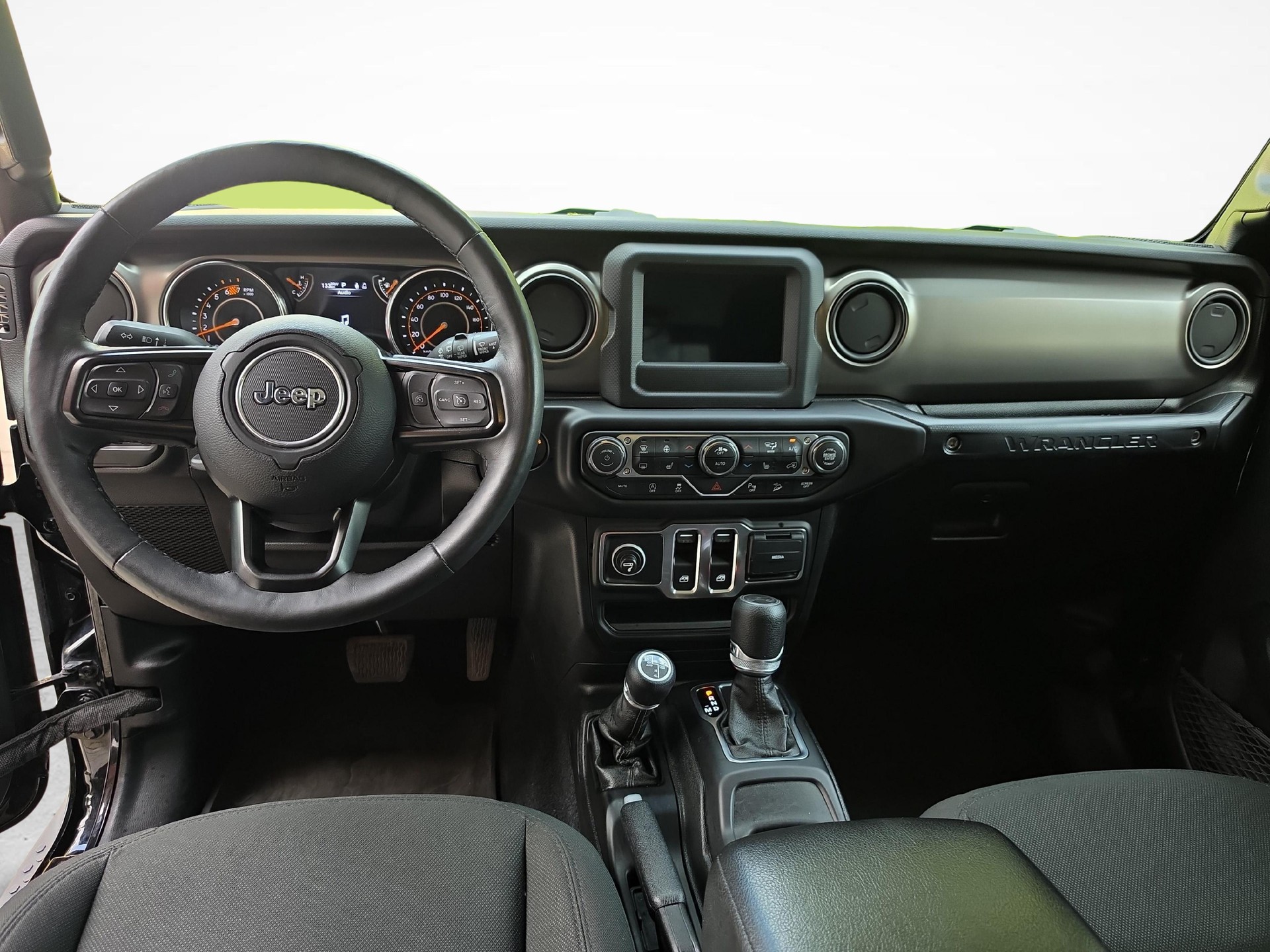 JEEP Wrangler 2.0 Turbo Sport-image-8