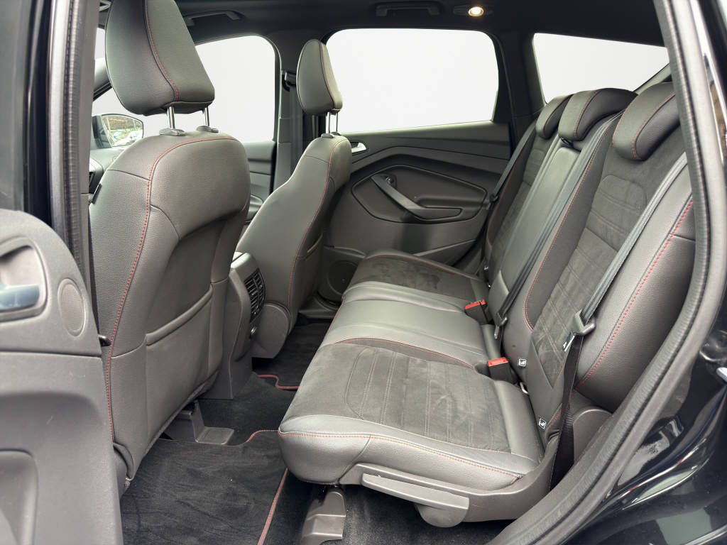 FORD Kuga 2.0 TDCi 180 ST-Line FPS-image-13