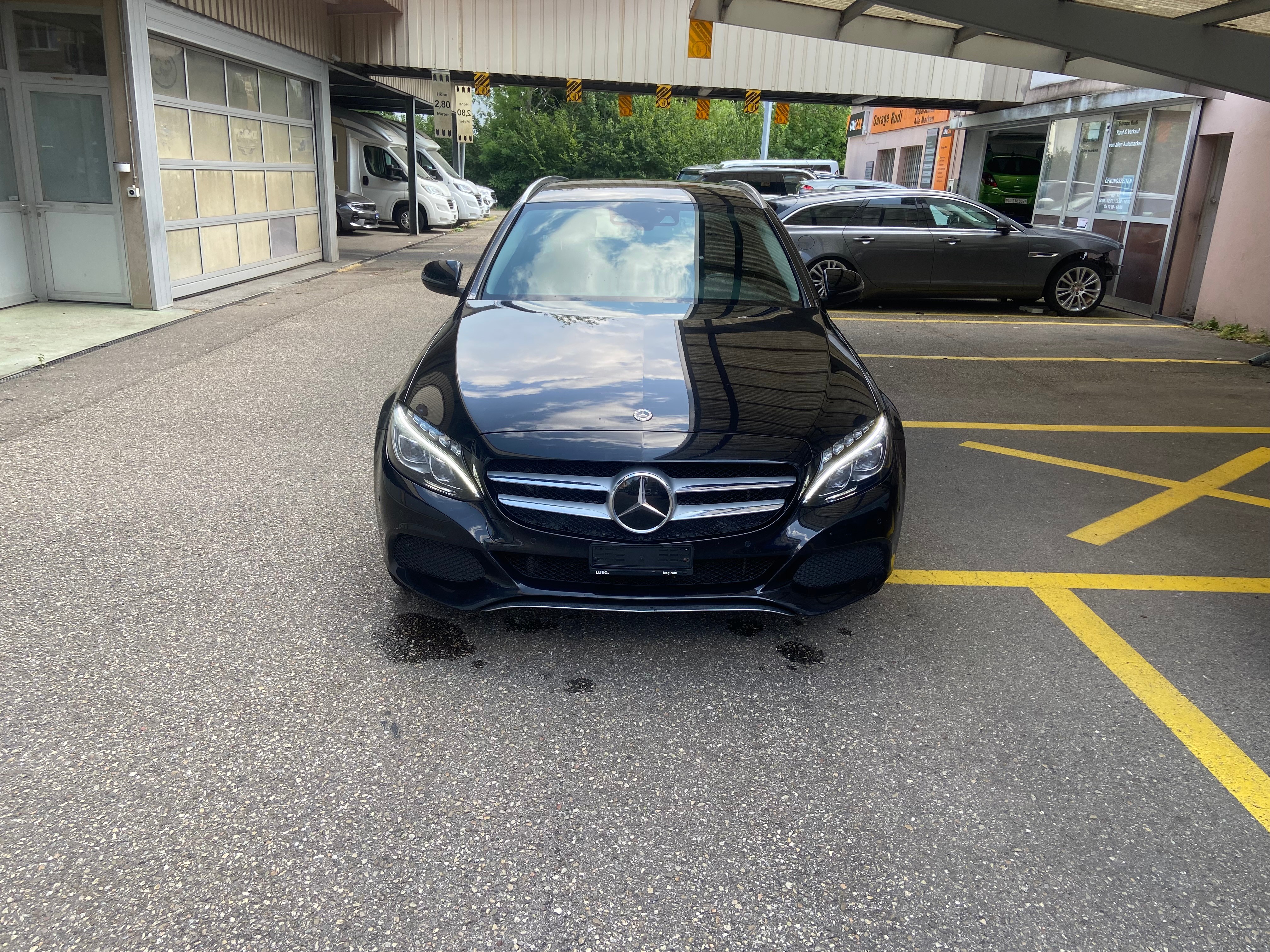 Car photo