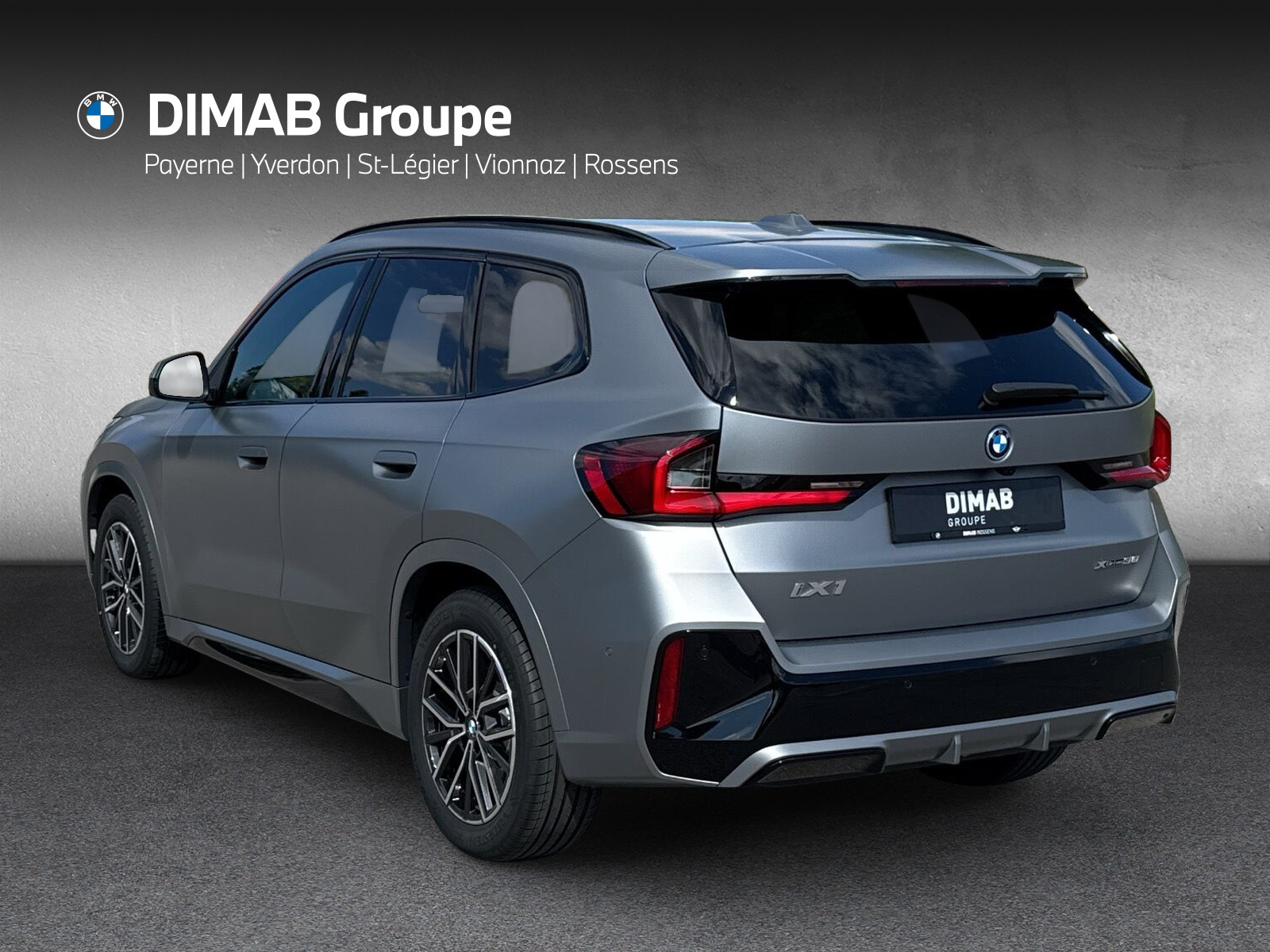 BMW iX1 xDrive 30 M Sport-showroom-element-2