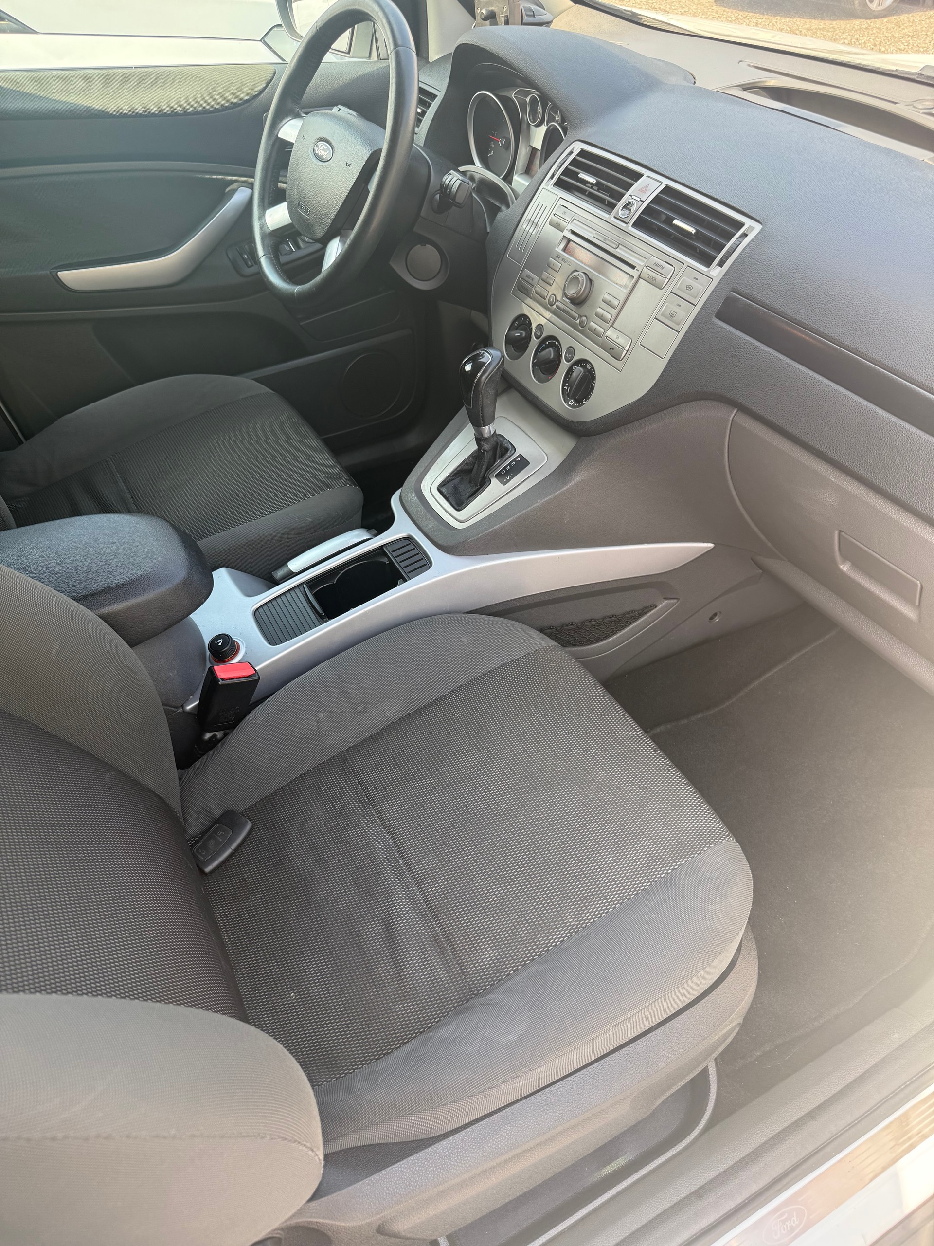 FORD Kuga 2.0 TDCi Carving 4WD PowerShift-image-12