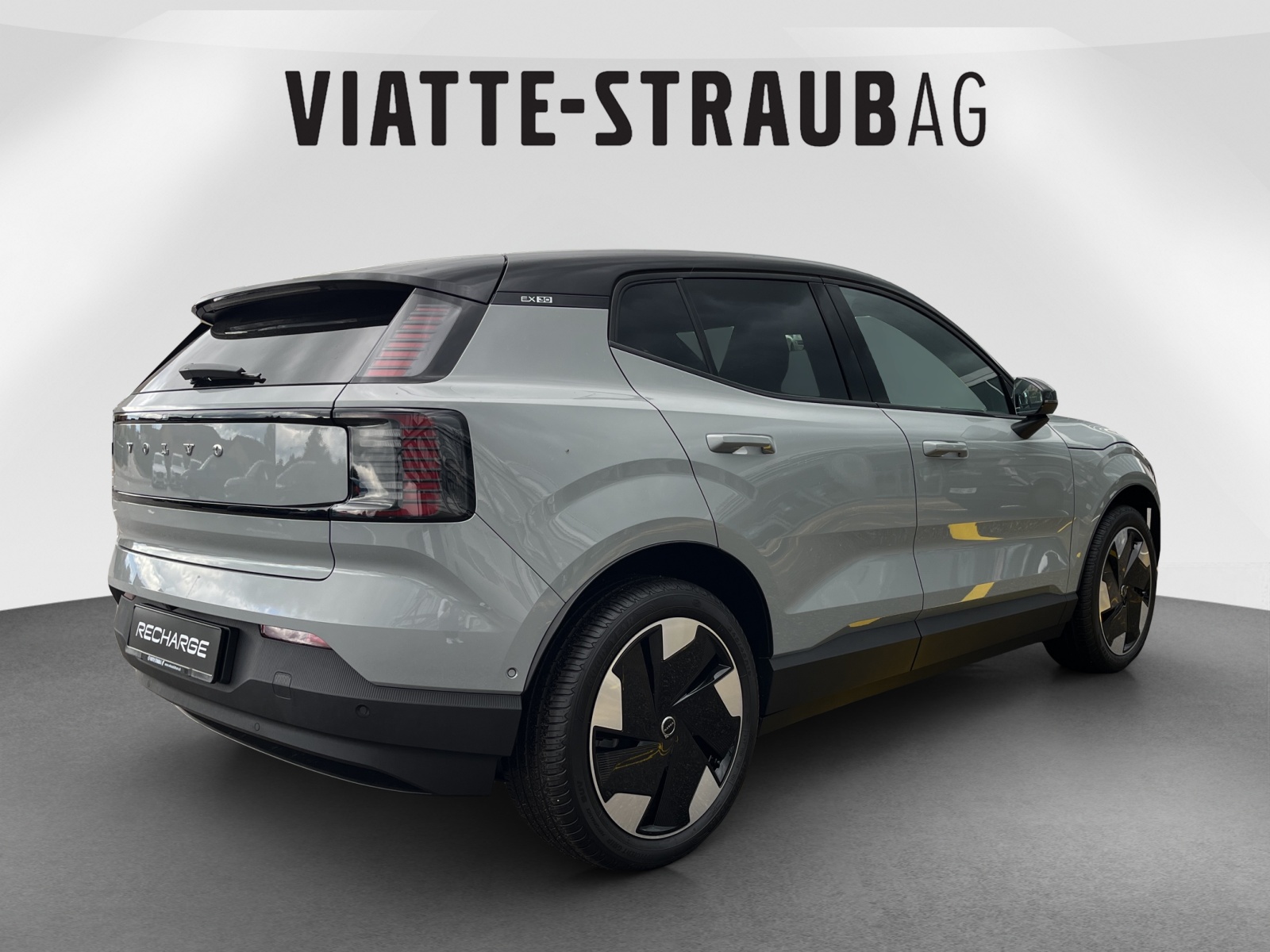 VOLVO EX30 E60 Twin Ultra Performance AWD-image-4