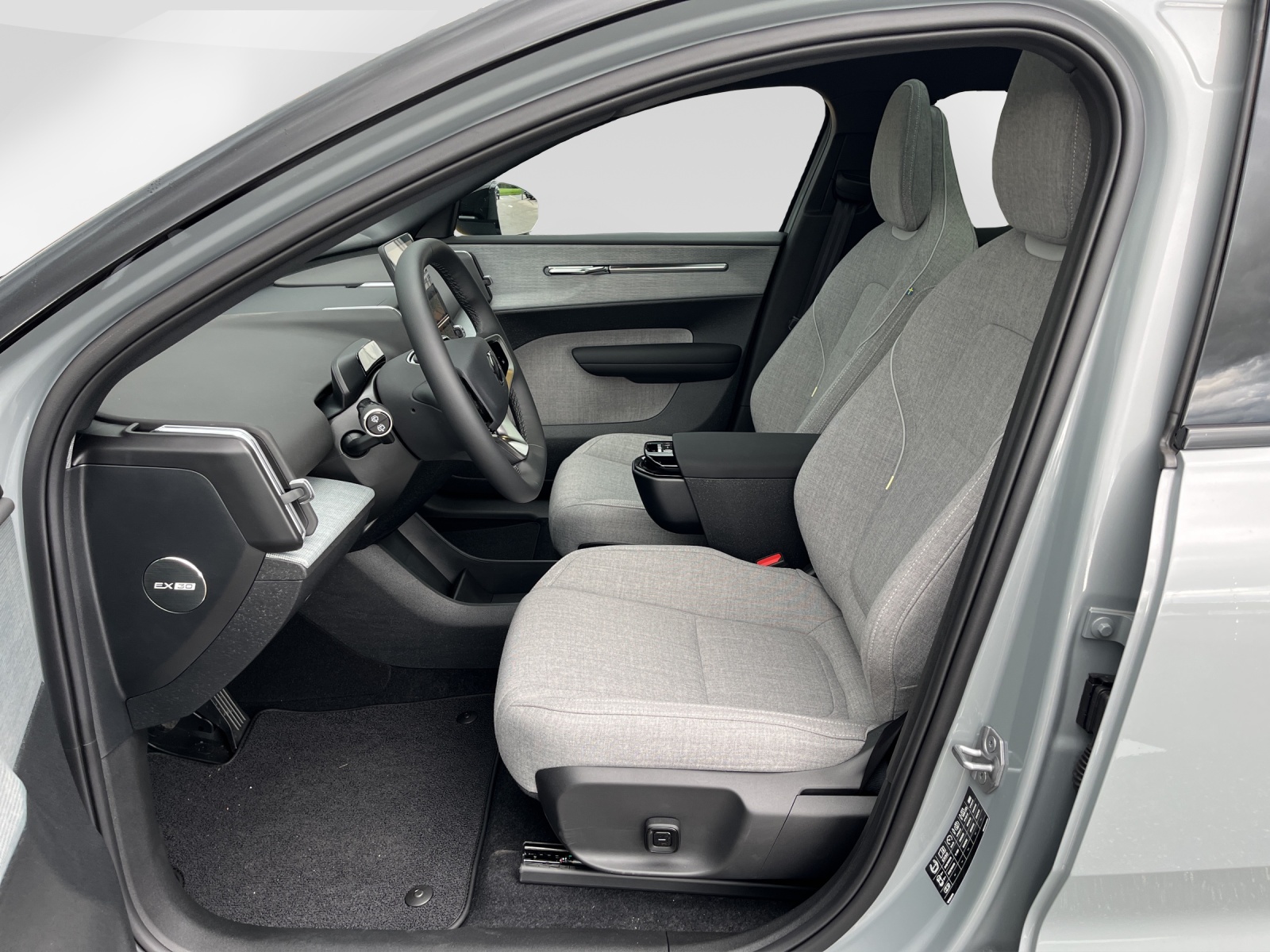 VOLVO EX30 E60 Twin Ultra Performance AWD-image-8