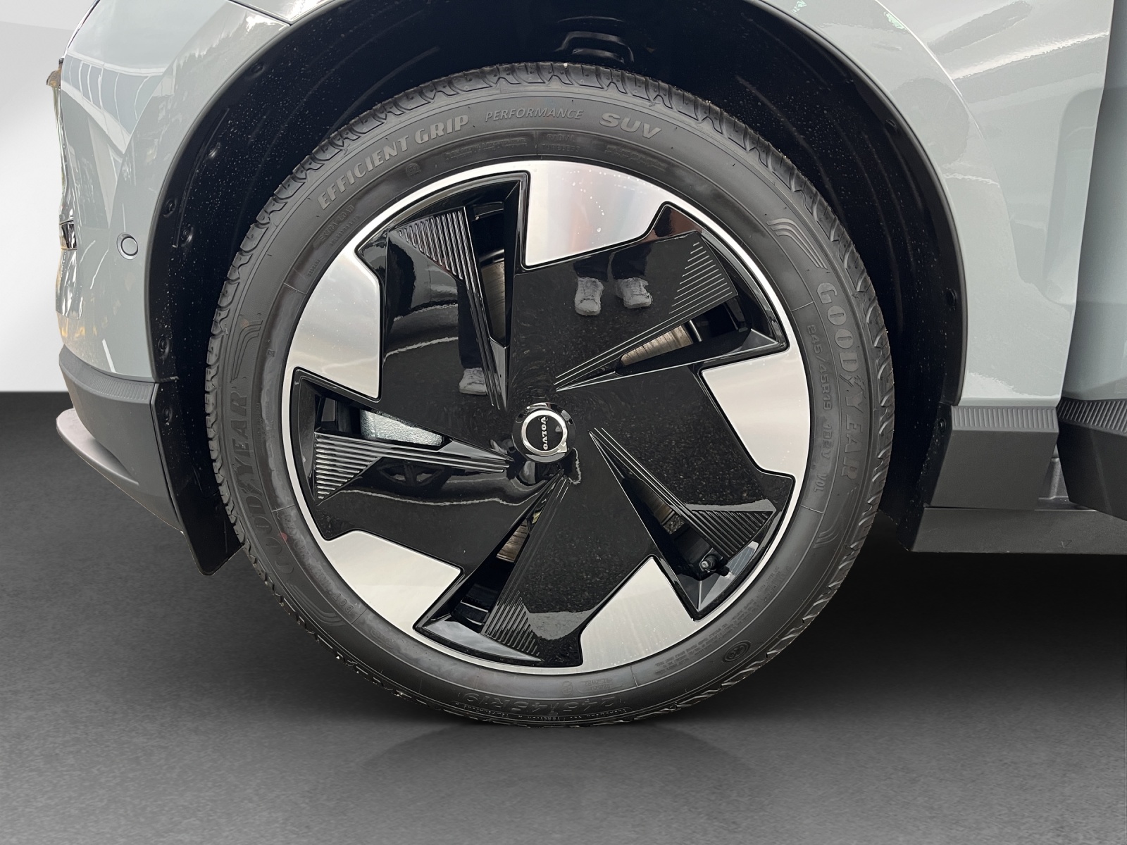 VOLVO EX30 E60 Twin Ultra Performance AWD-image-18