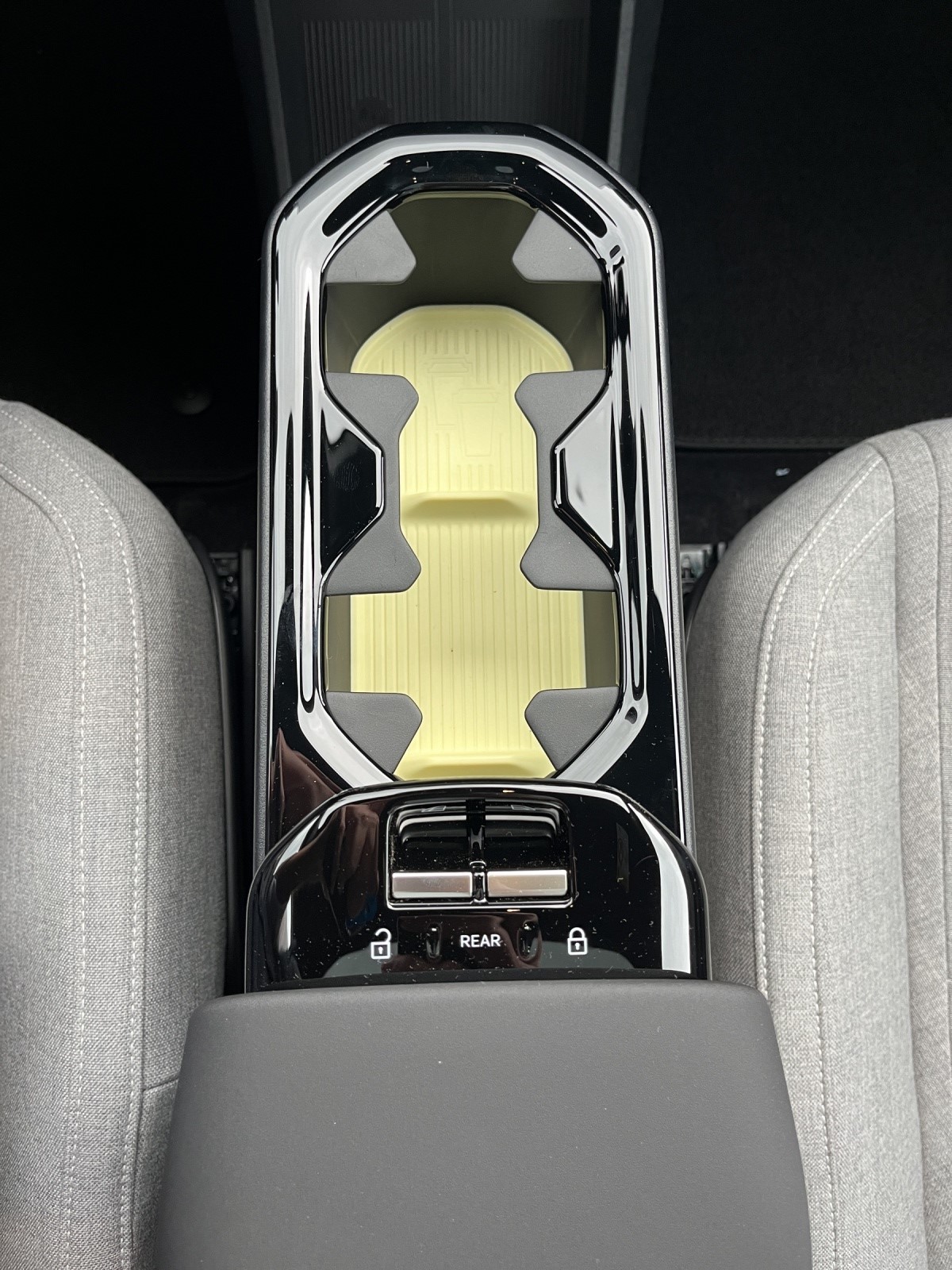 VOLVO EX30 E60 Twin Ultra Performance AWD-image-19