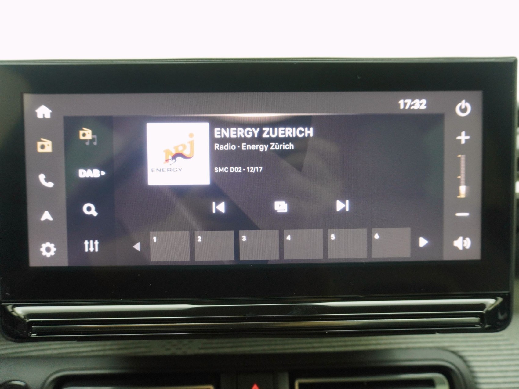CITROEN C3 Aircross 1.2 Hybrid Business-image-12